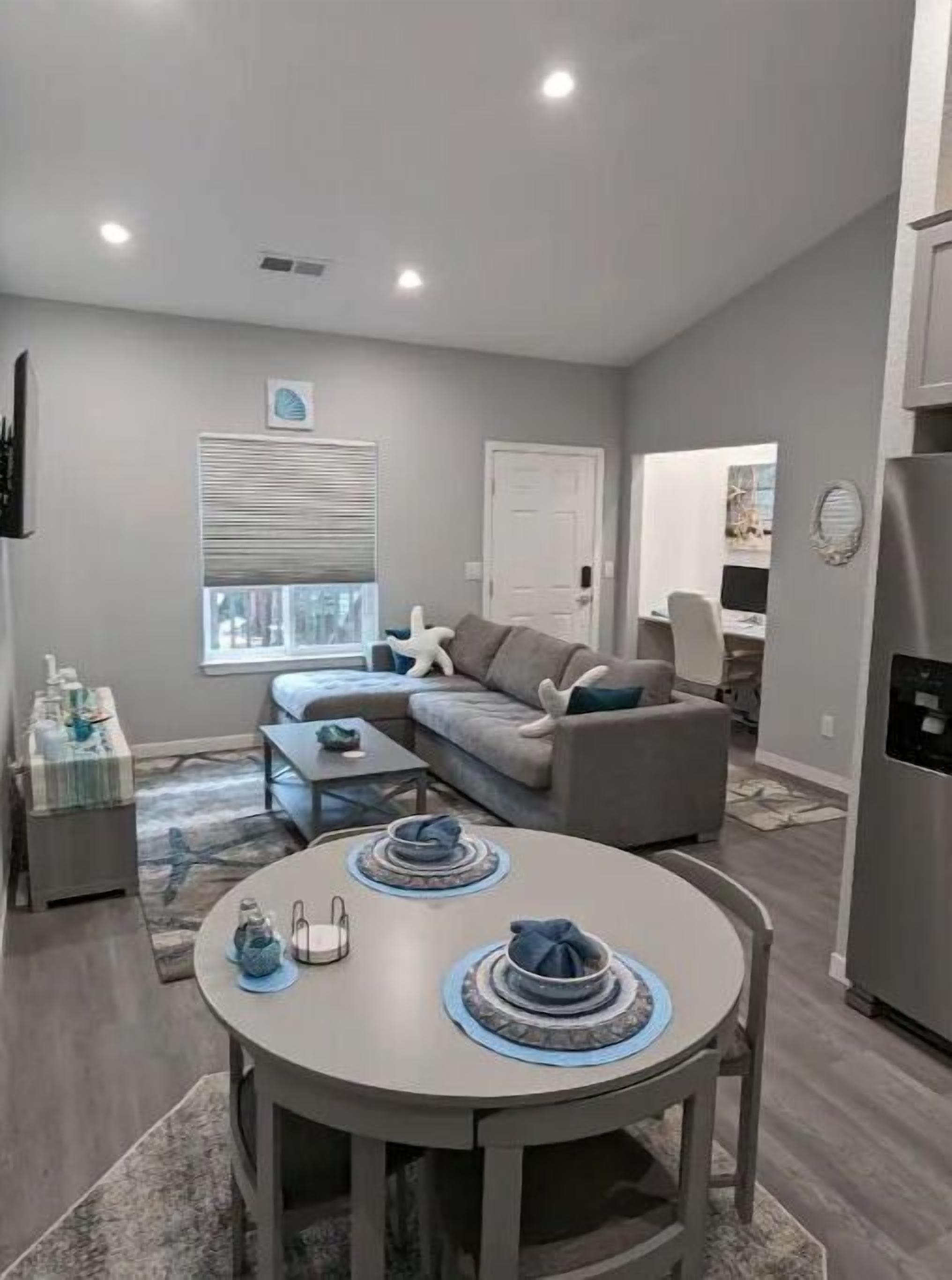 Big Sky Little Mountain -Corporate/Transition Home