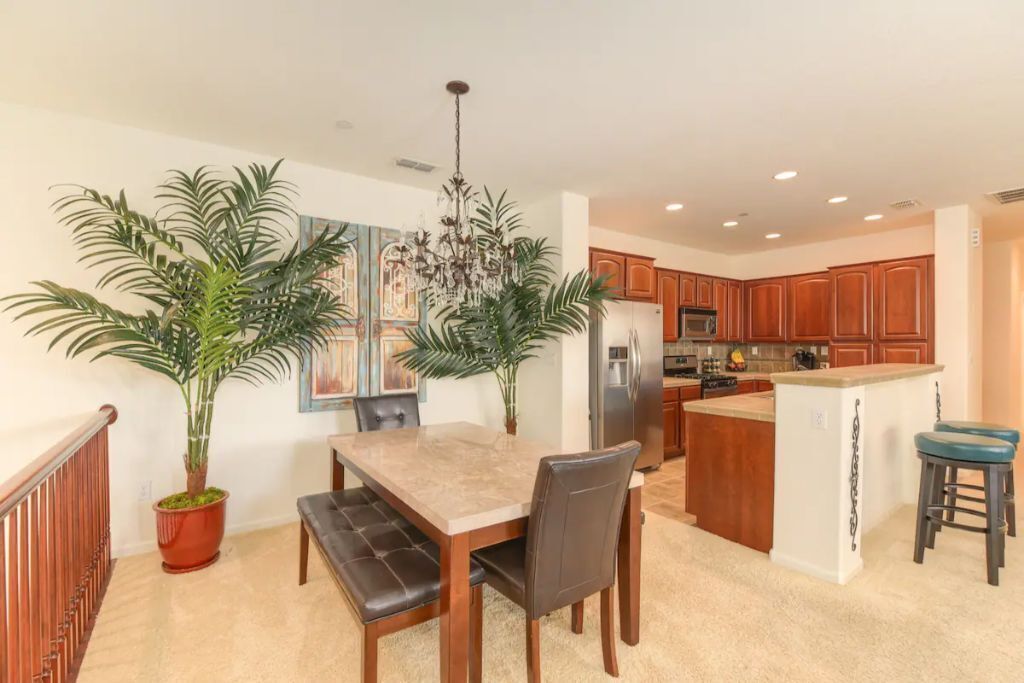 The Folsom Nook - Corporate/Transition Home 1,300 SQ FT
