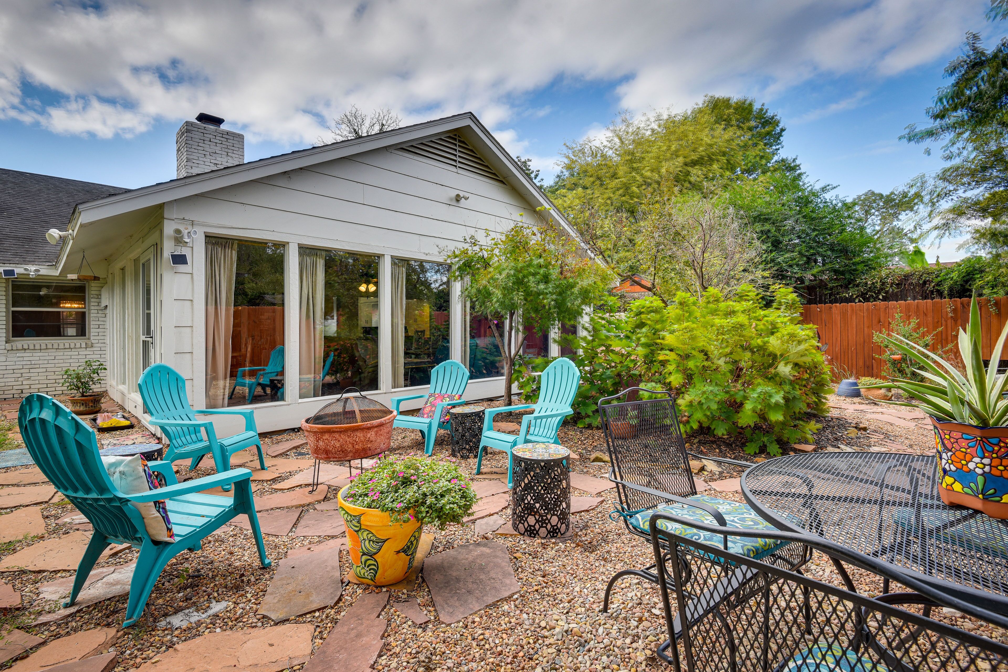 Family-Friendly Tulsa Home: Large Yard w/ Fire Pit