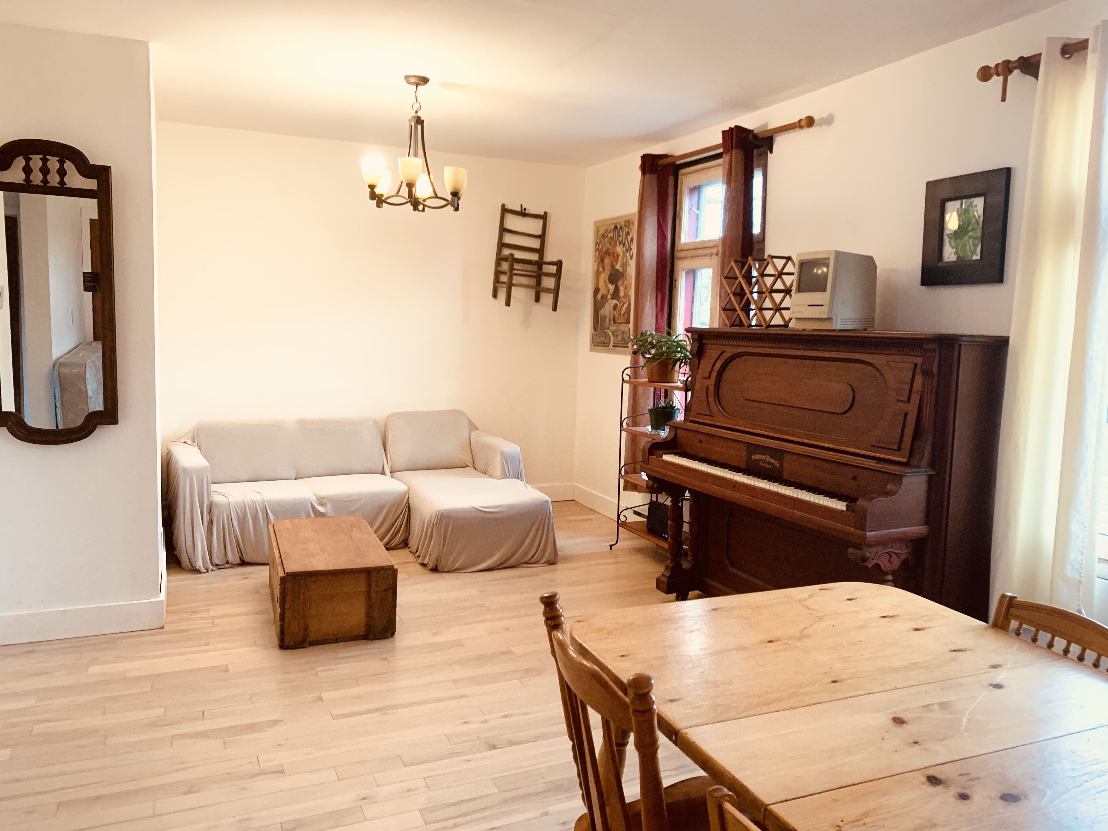 2 Beds King&double, Near Old Quebec City and Charming River Saint Charles