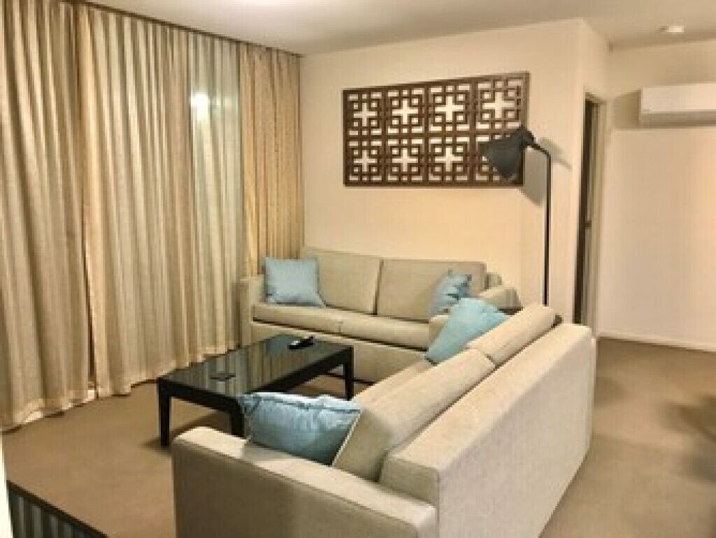 3BD/2BTH Apt next door to Flemington Racecourse W Parking