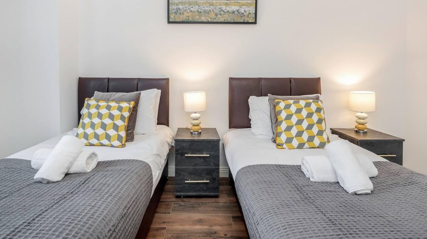 Captivating 2-Bed Apartment in Grays