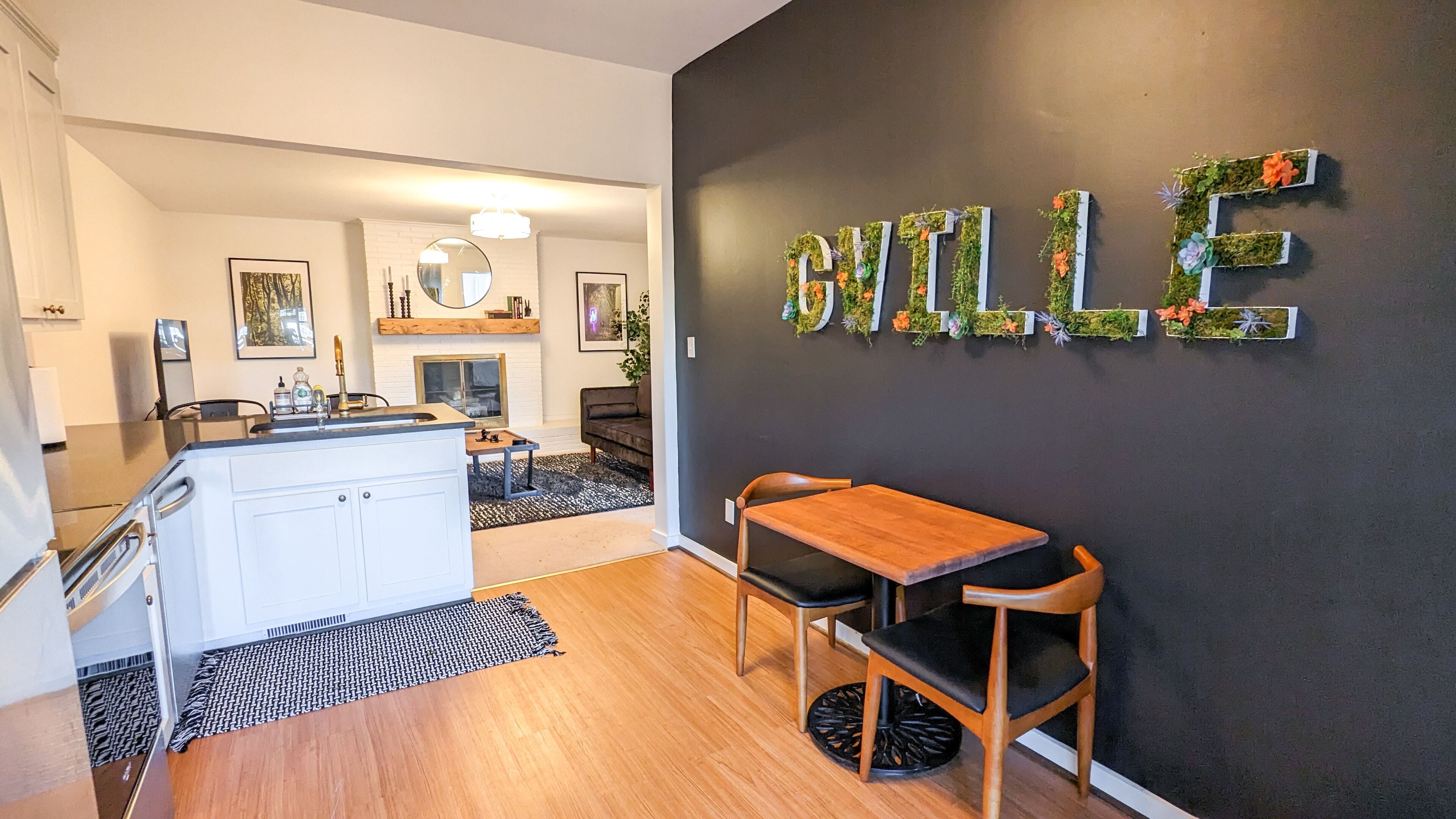 Cozy Unit in Historic Home
