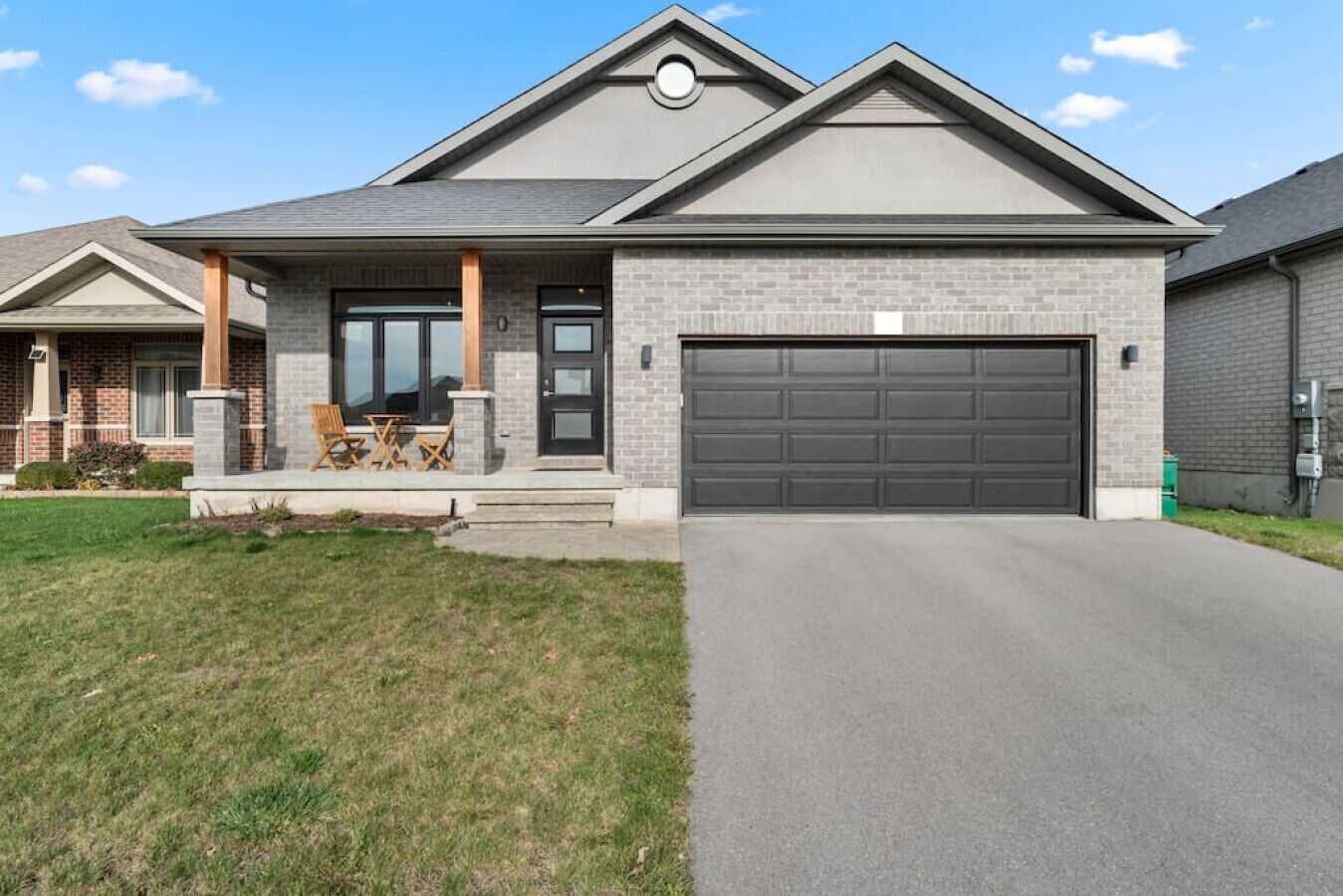*Elegant 4BR Family Home* by *Prince Edward Area*