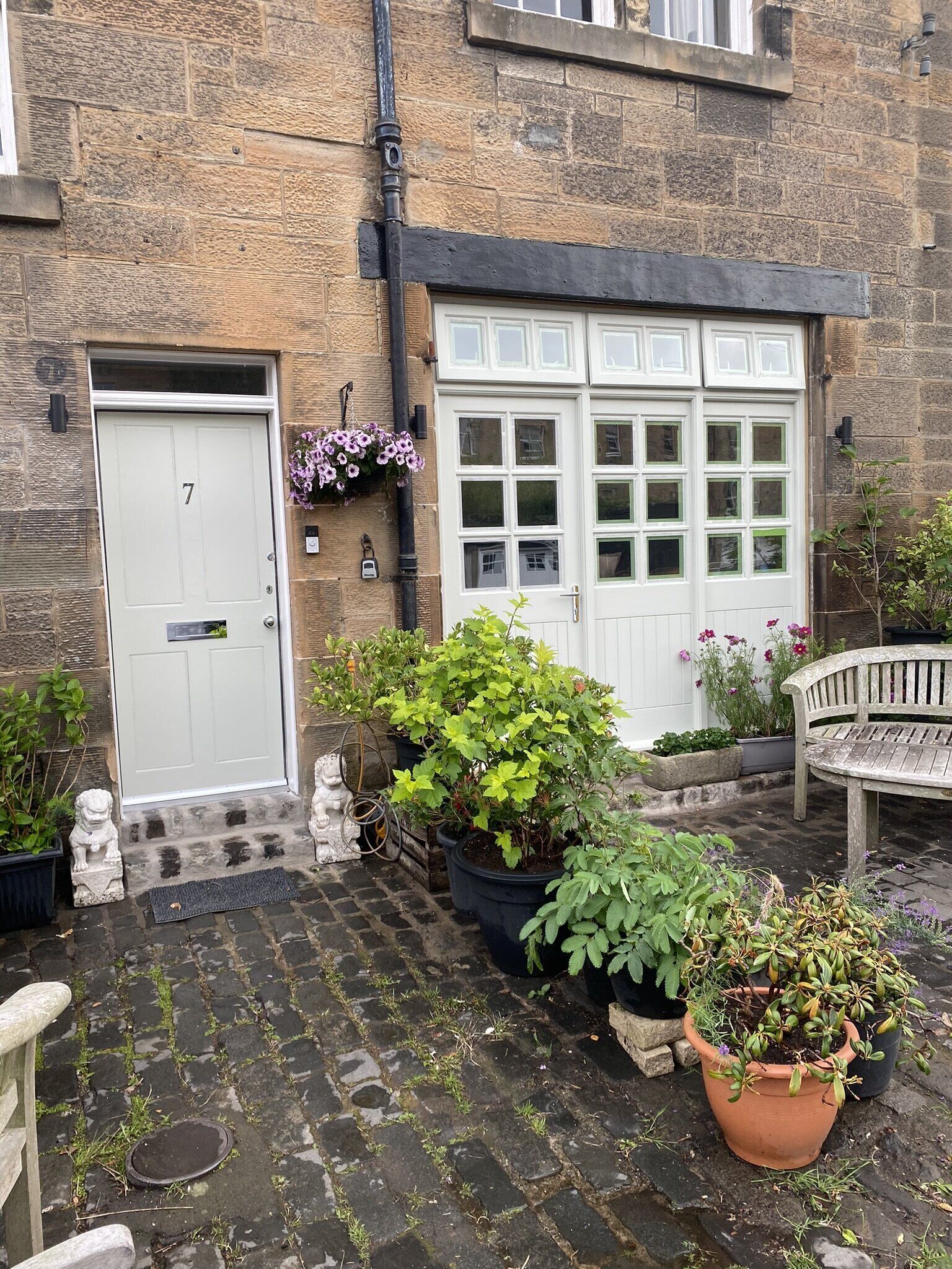 Cosy original Mews House in the centre of the city 