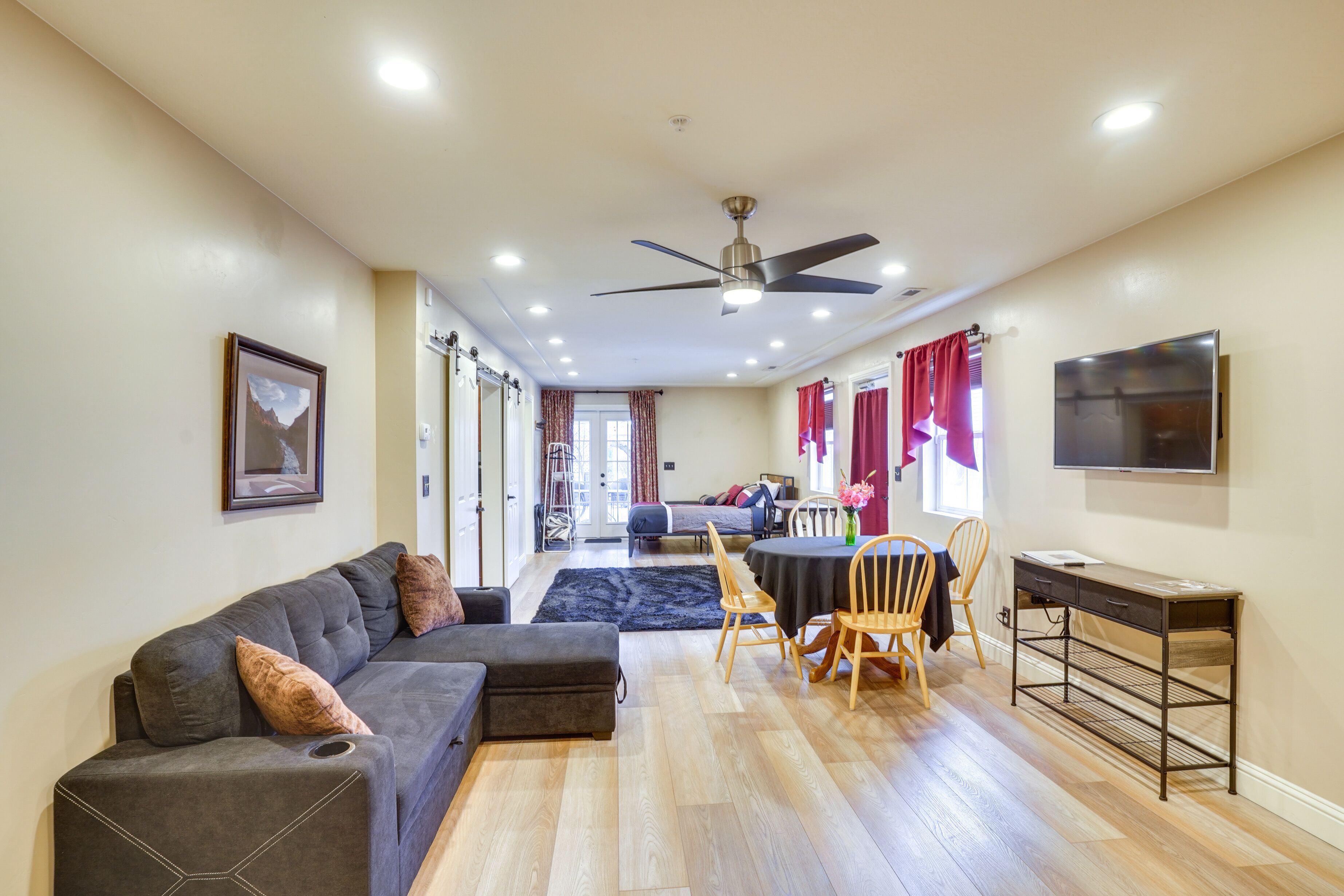 Convenient Cedar City Studio < Half-Mi to Downtown