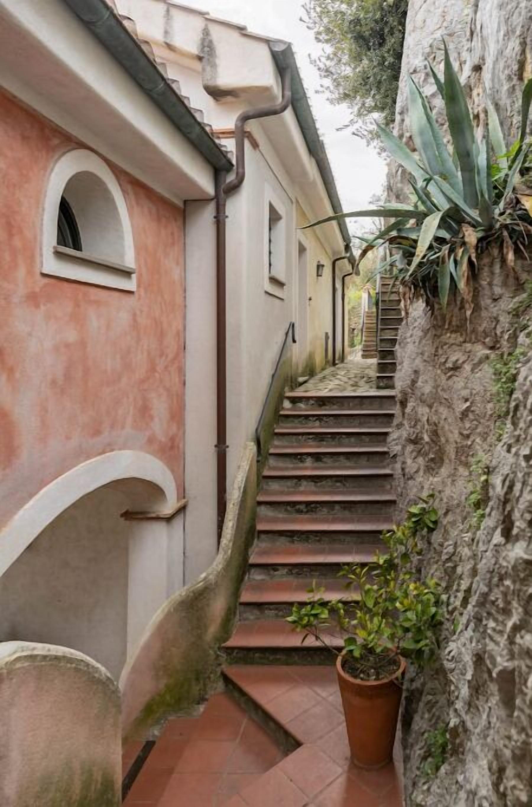 Borgo 2000-mini Alloggio per Artisti Vista Mare