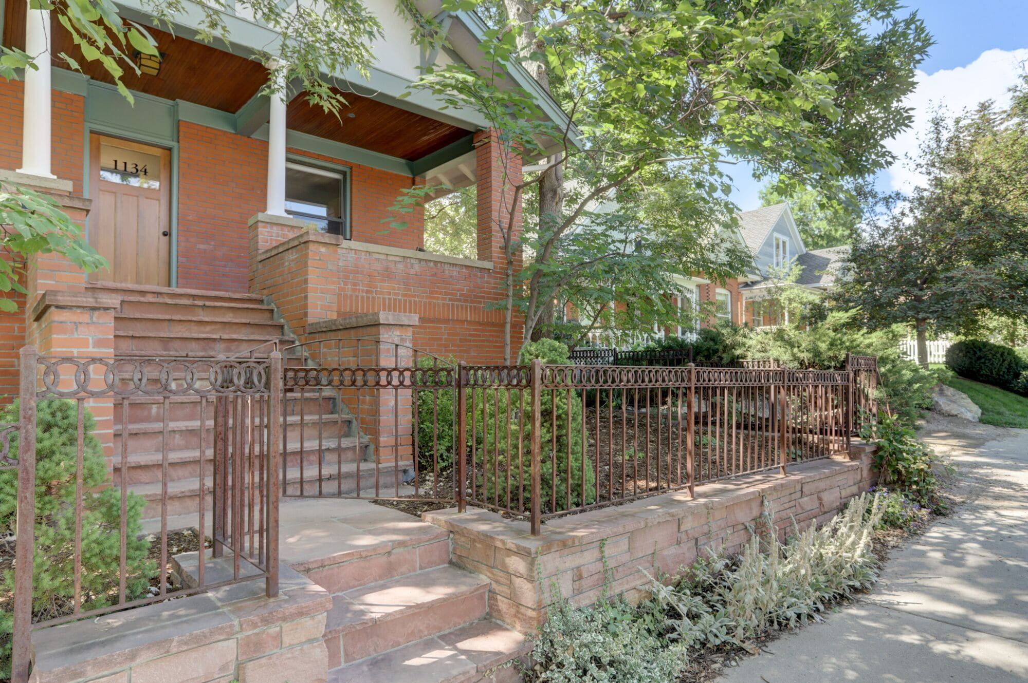 PROMO 10% MONTHLY DISCOUNT Downtown Boulder 1 Bedroom + Office Gem!