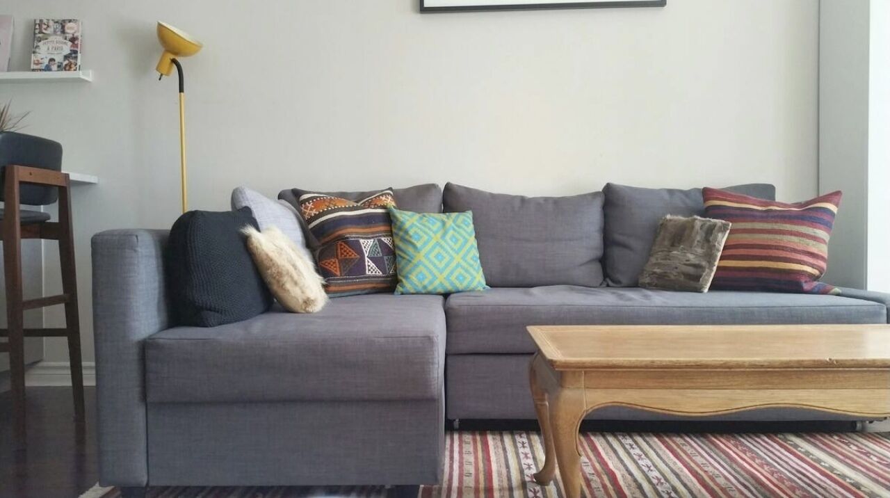 Sunny 3 1/2 in Heart of Villeray and 15 min from Downtown
by Public Transport