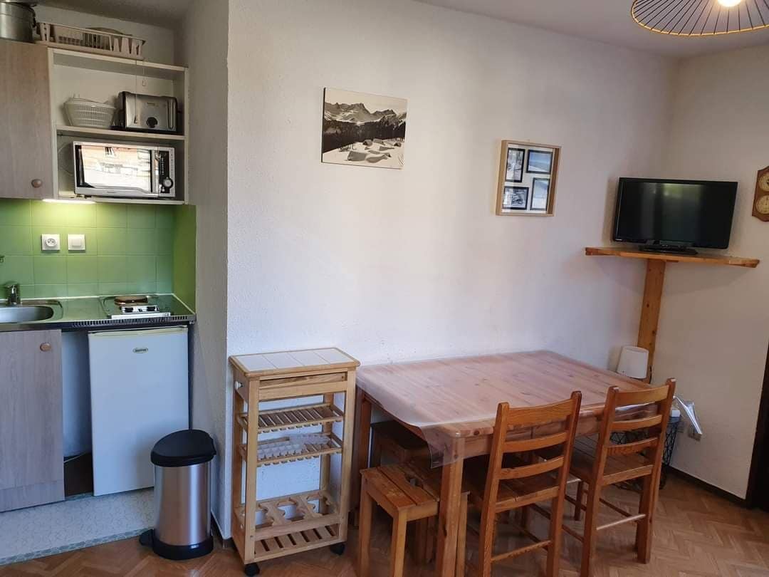 Apparemment à la Montagne Pour 5 Personnes
