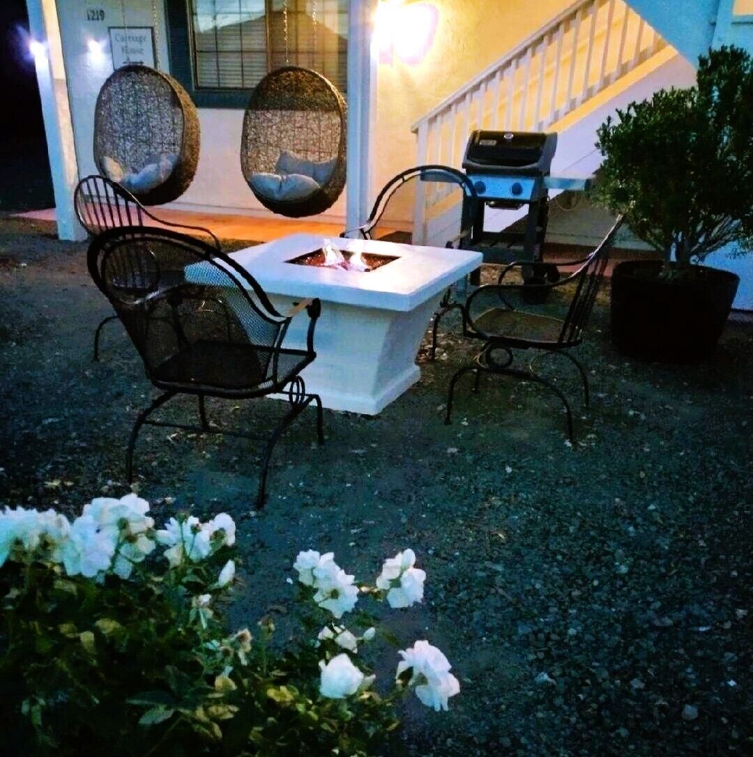 Modern Carriage House - serene, convenient location, perfect for SYV adventuring