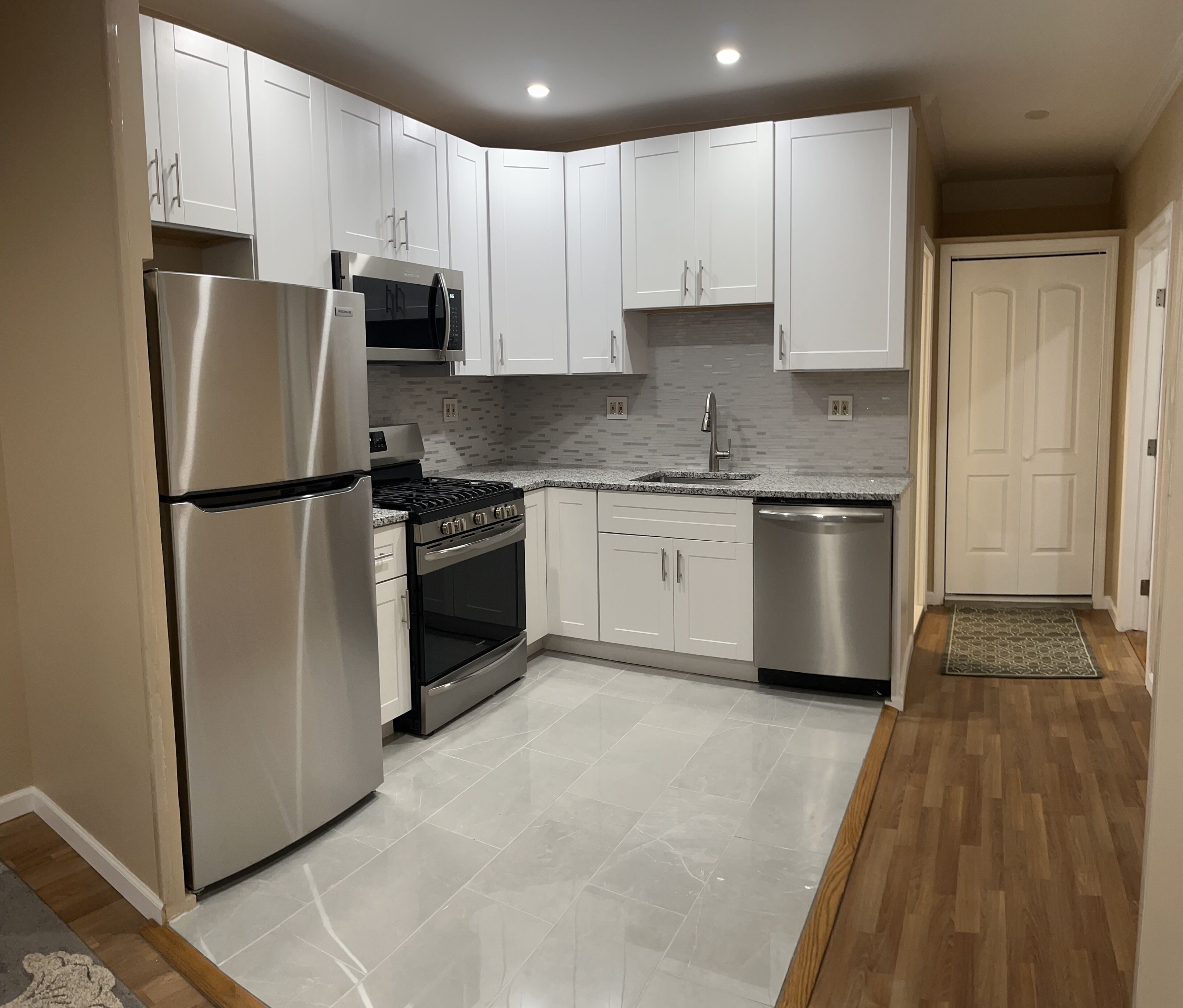 Charming 2-Bedroom Apartment