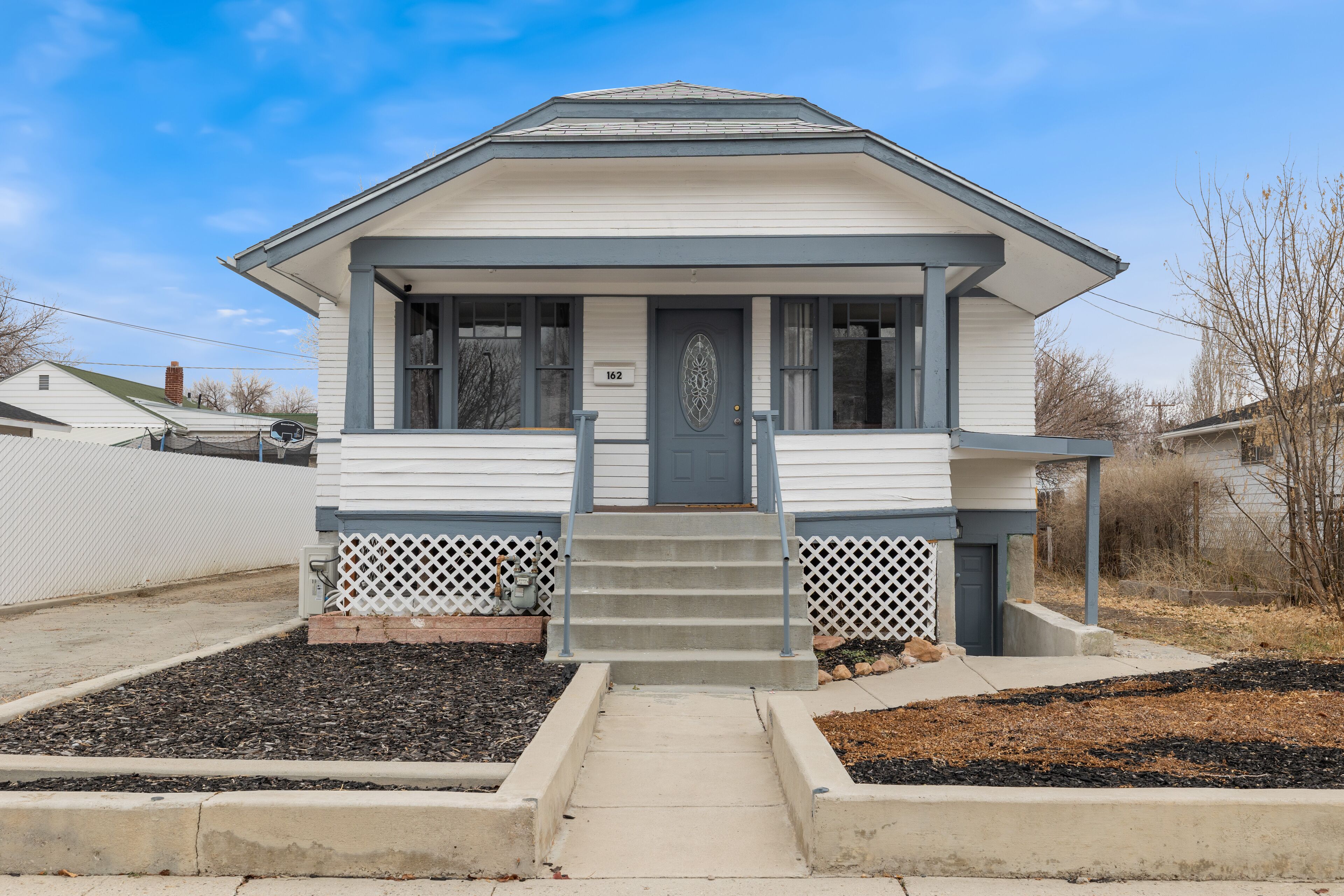 Hot Tub Haven+Pet+Laundry+ .4 to USU Eastern
