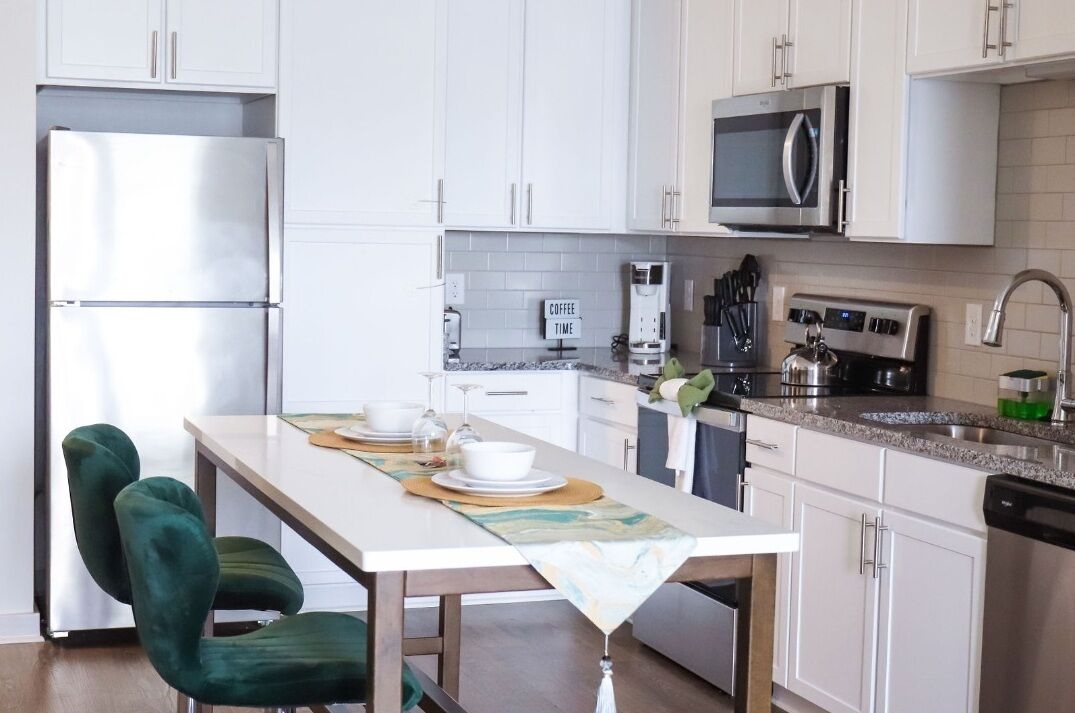 Mayo Clinic Oasis: Spacious and Lux Getaway w Pool
