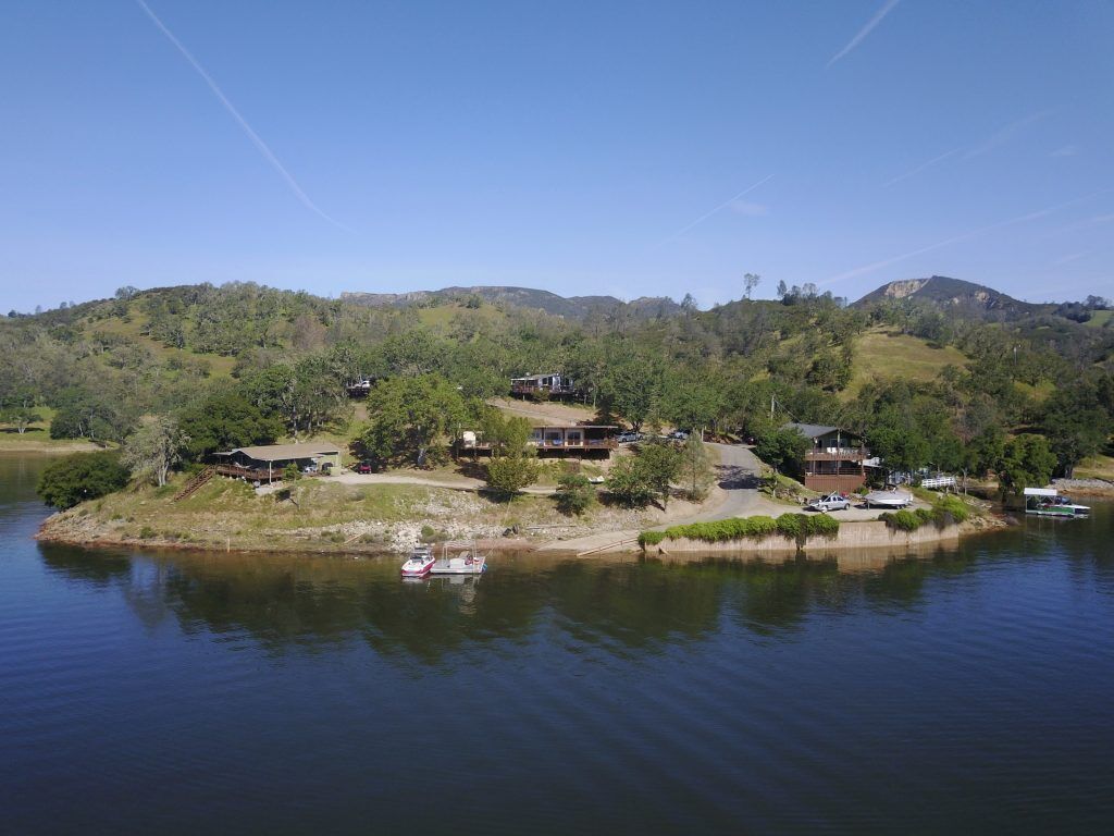 Whole Peninsula (6 houses with 1 studio and 3 boat docks)