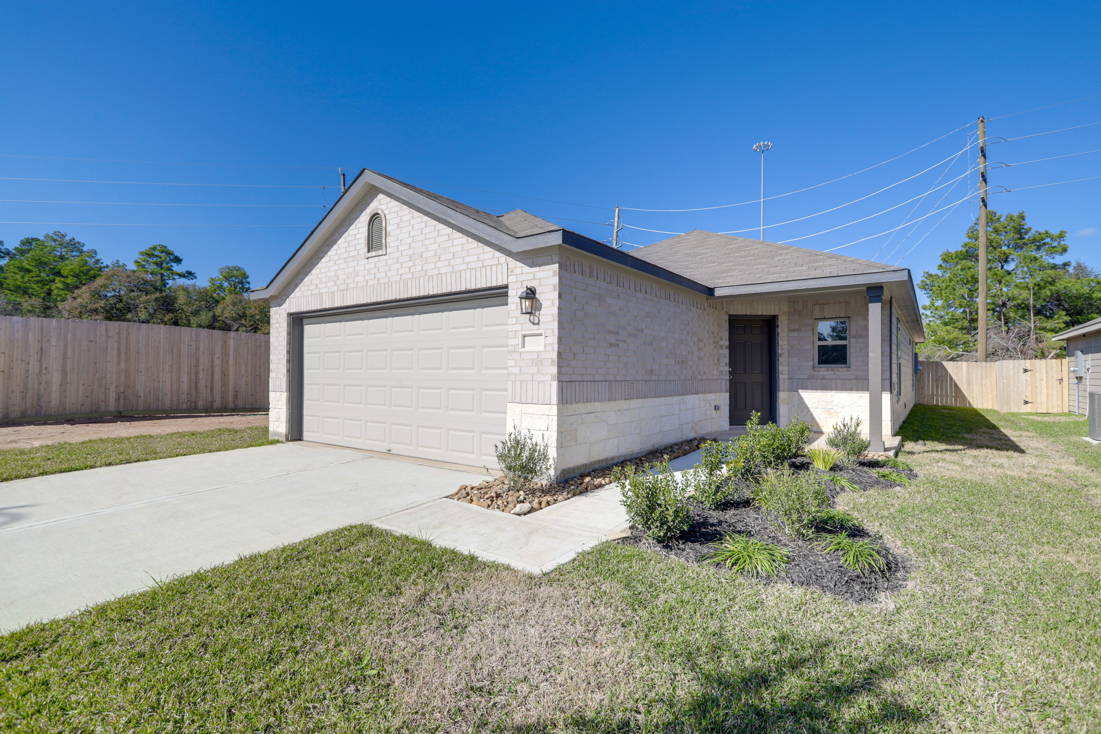 Brand New Spring Home < 1 Mi to Old Town!