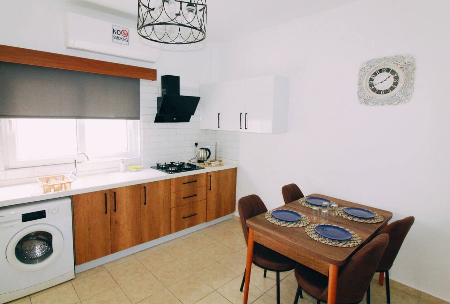 2 Bed Famagusta Apartment - Central, Cosy & Modern