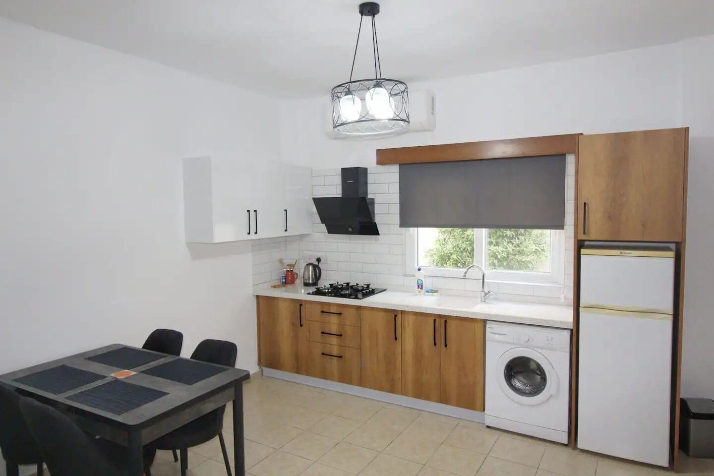 Jeff's 2 Bed Apartment - Clean, Central & Modern