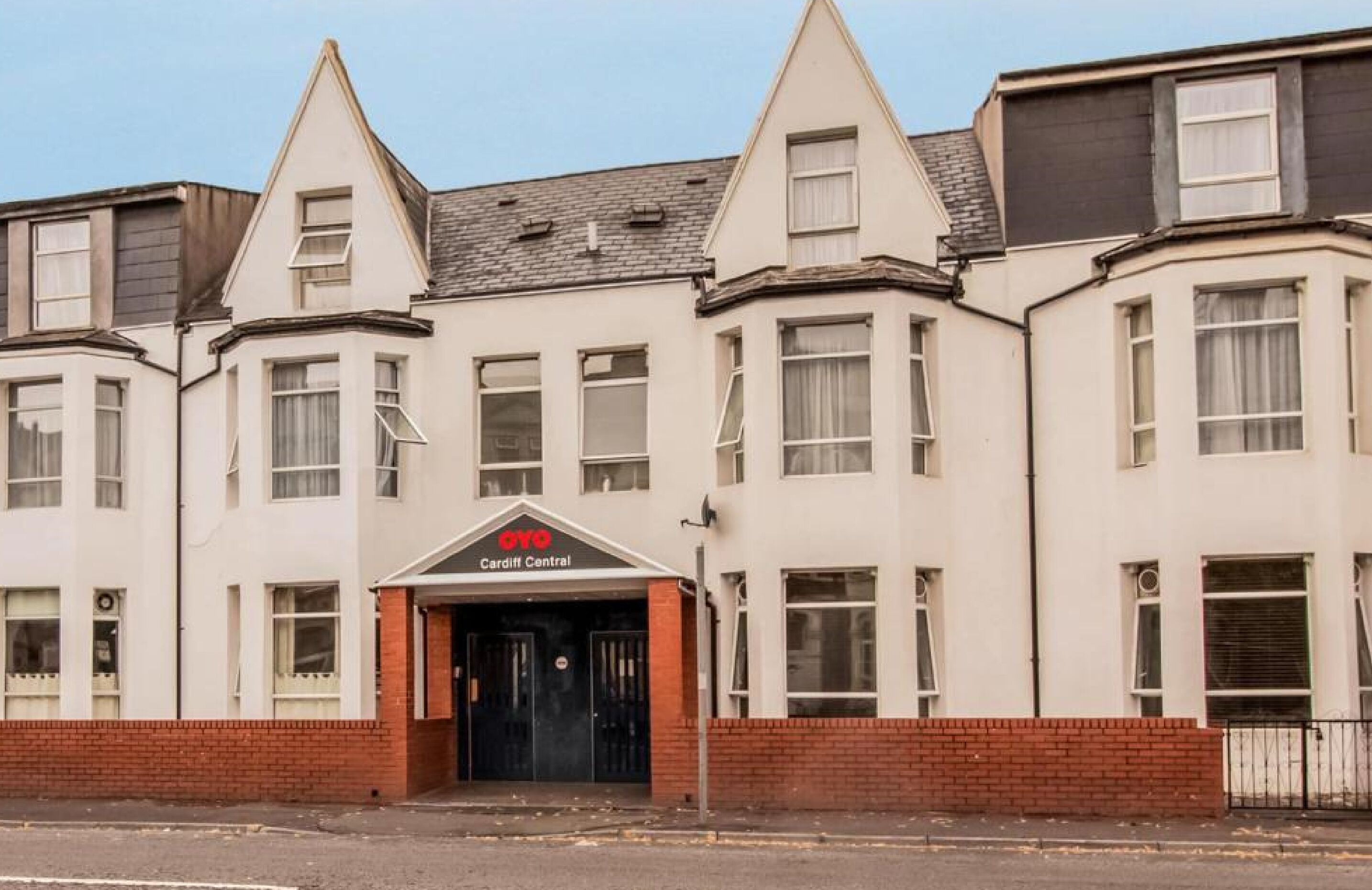 OYO Flagship Cardiff Central
