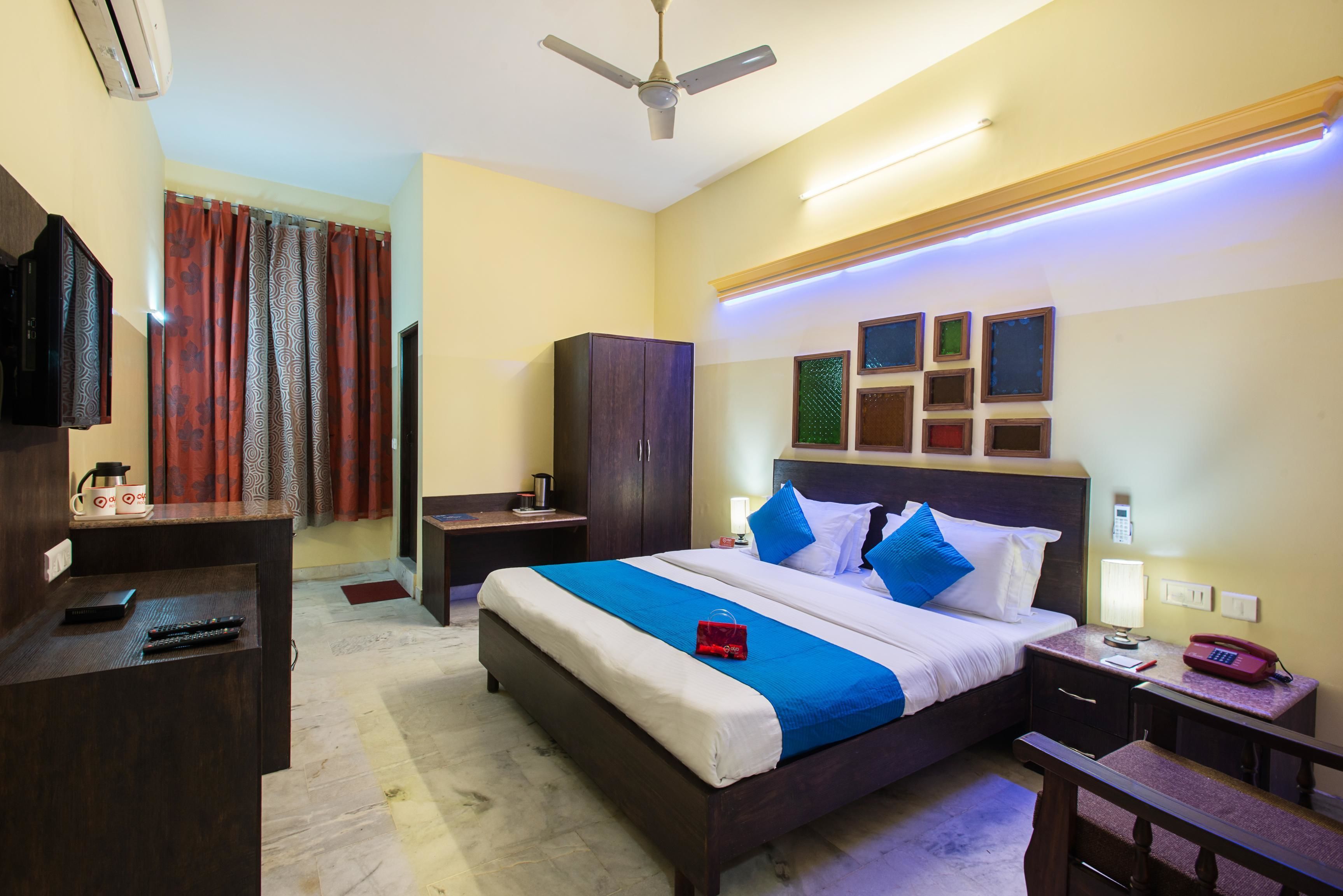 OYO 1143 Hotel RDB Palace