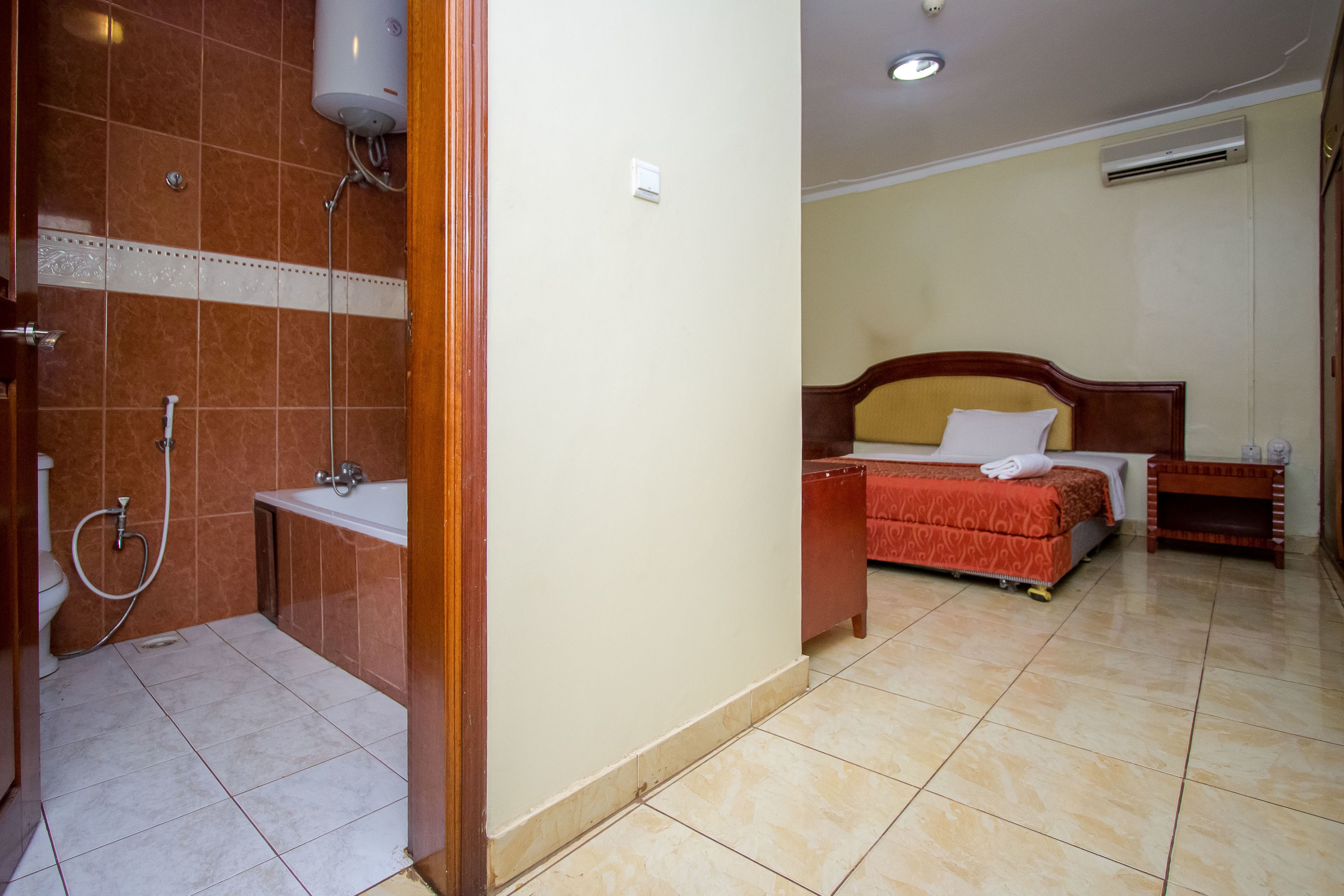Emerald Hotel