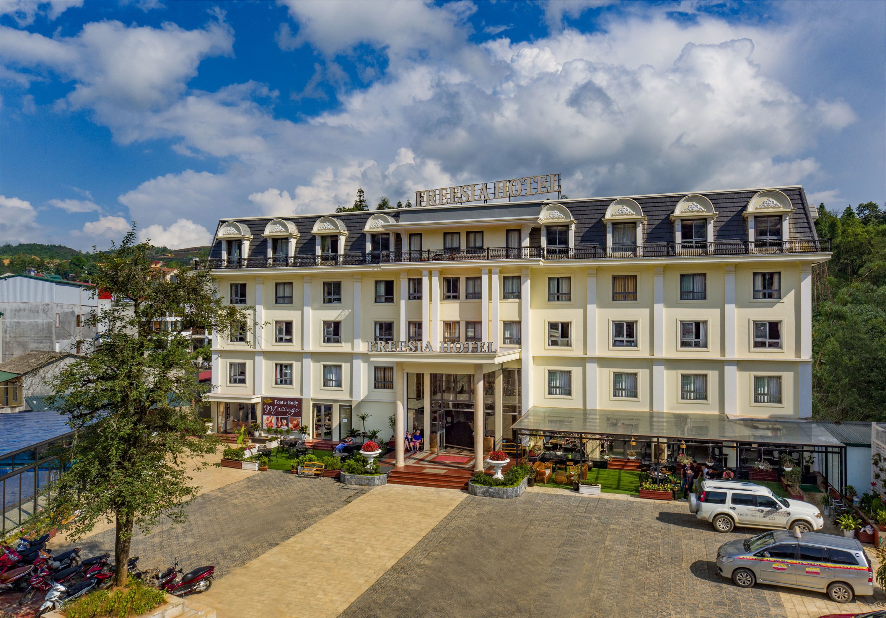 Freesia Hotel