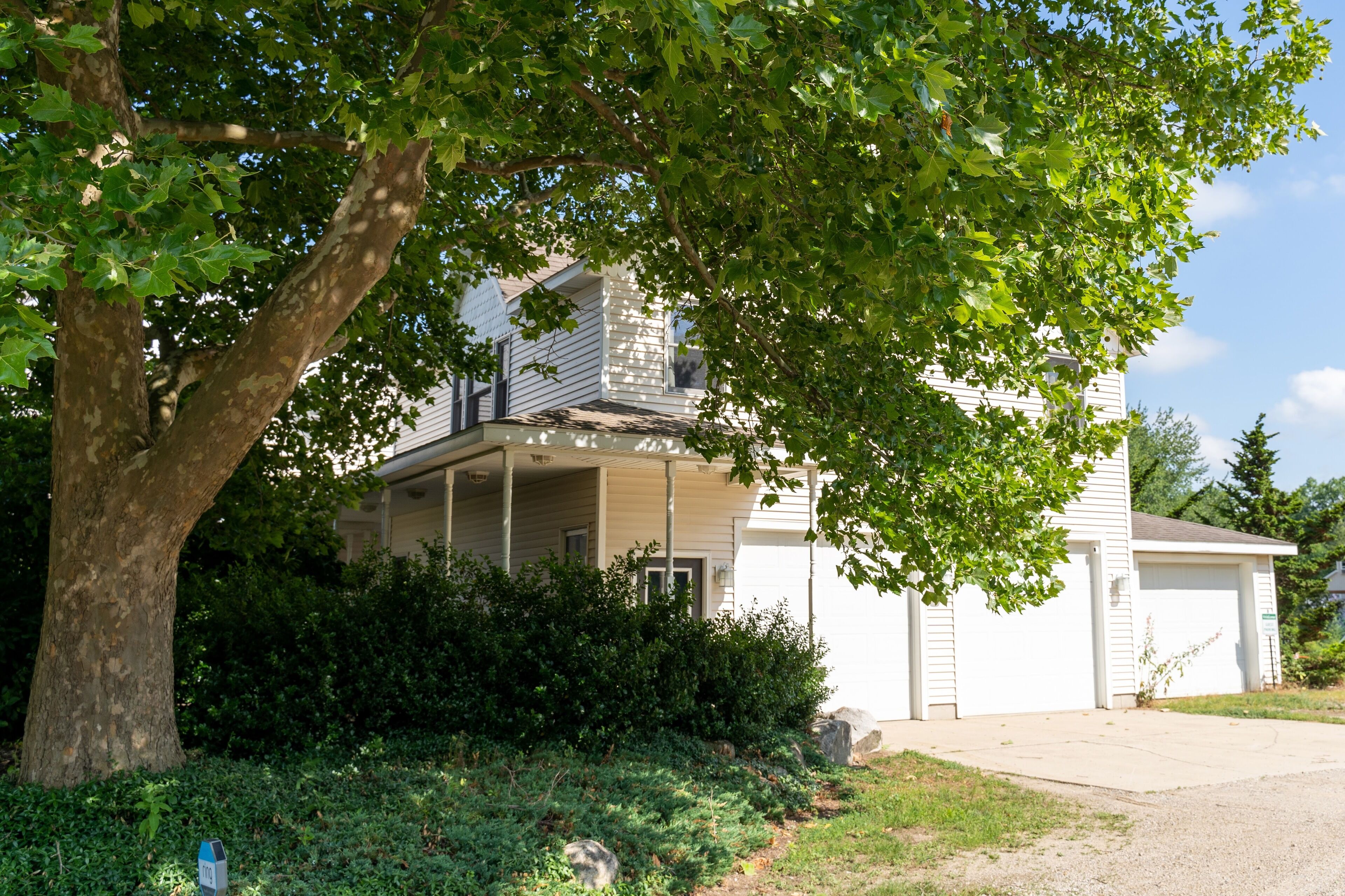 Private And Secluded Rental On the Kalamazoo River 