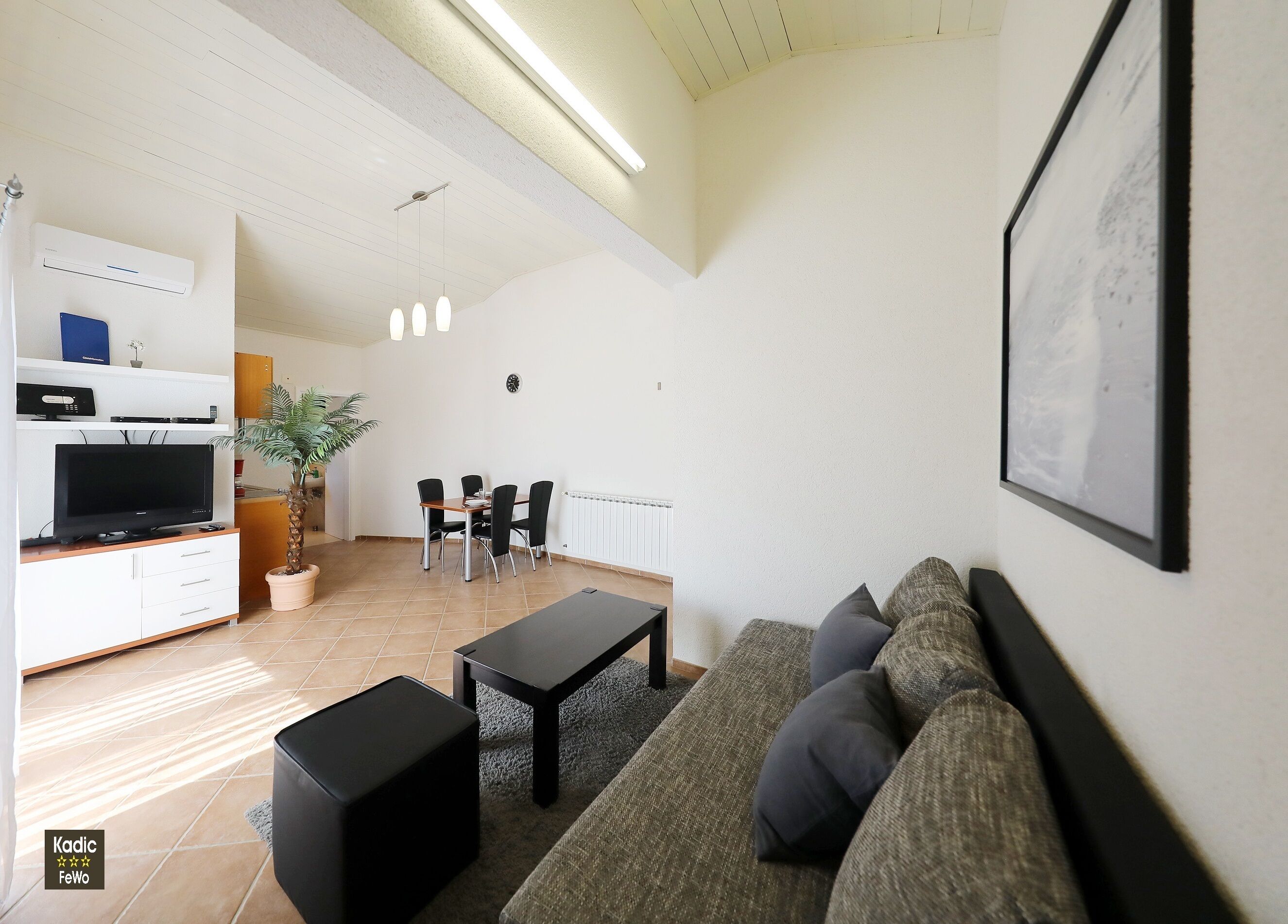 Apartment Kadic ***