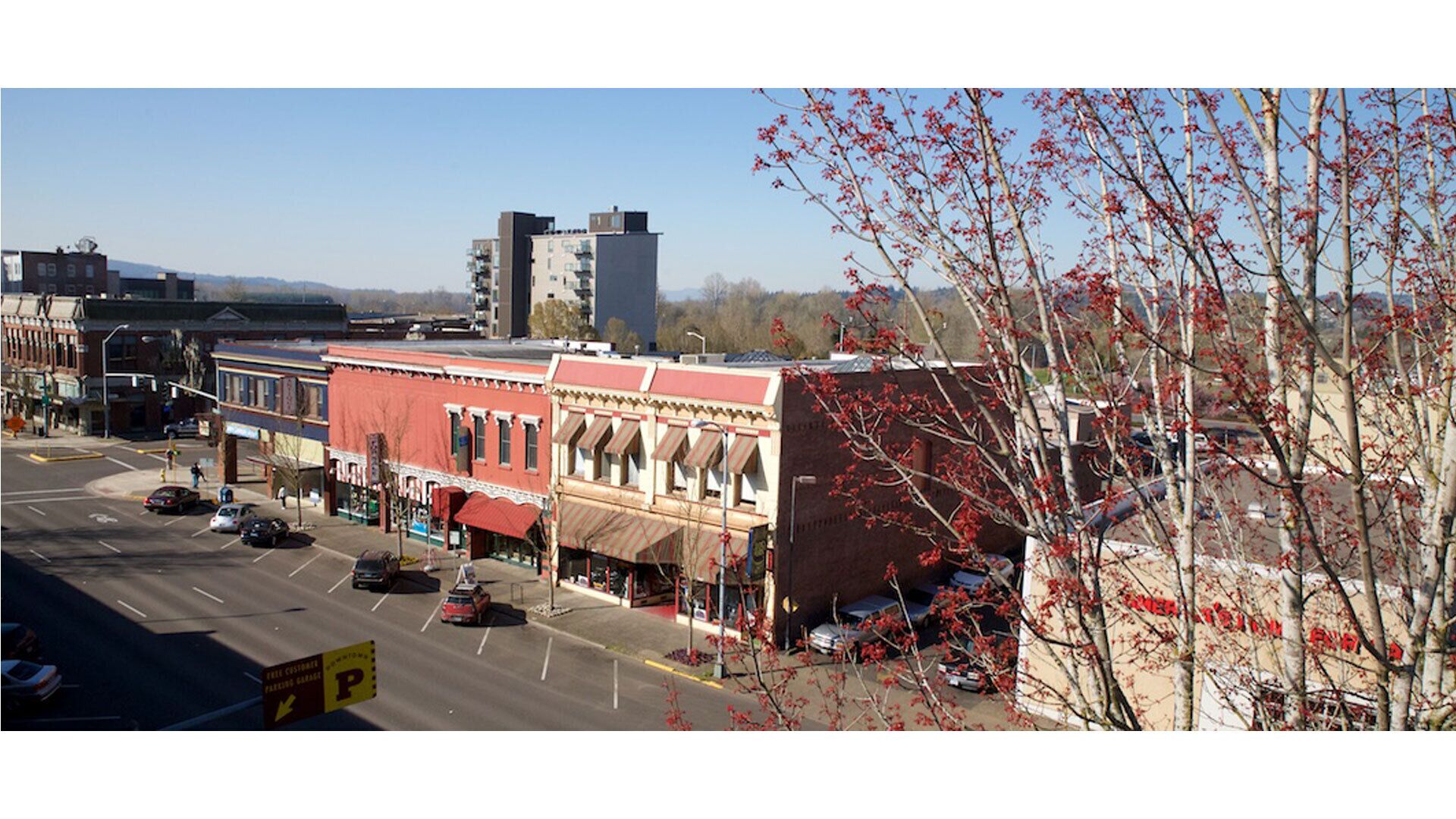 New York Style Loft Located In A Historic Building In Downtown Salem, Oregon.