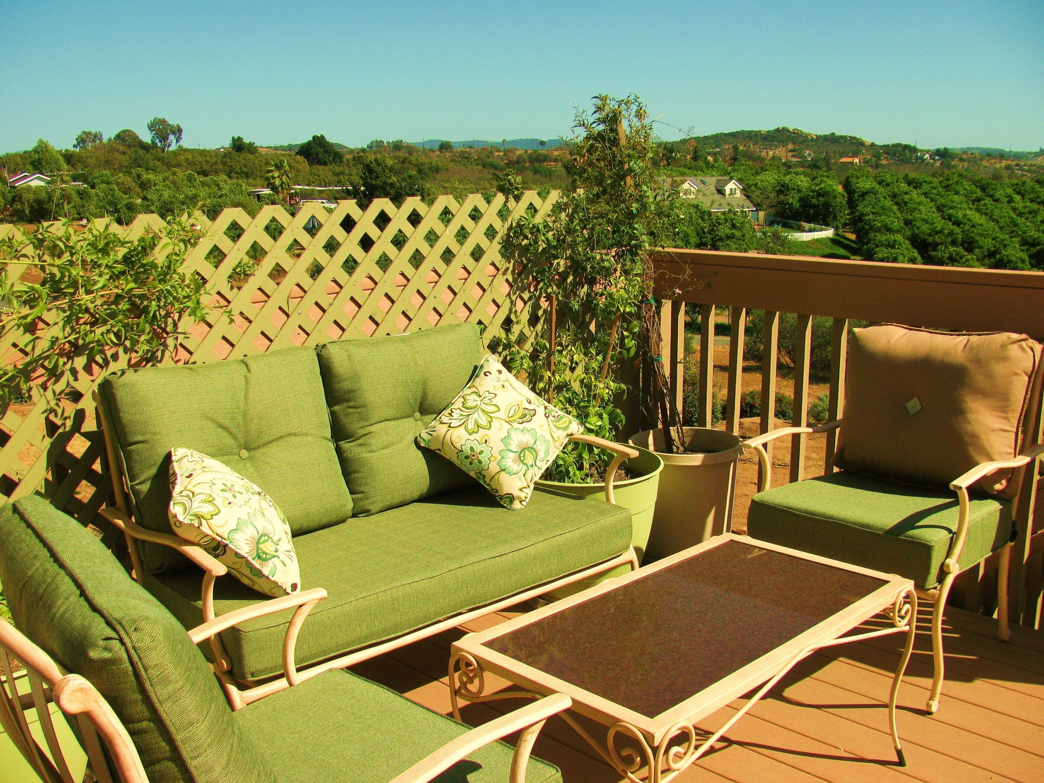 San Diego Country Barndominium, Mountain Views, Spa, Deck, Corn Hole Gm. & More.