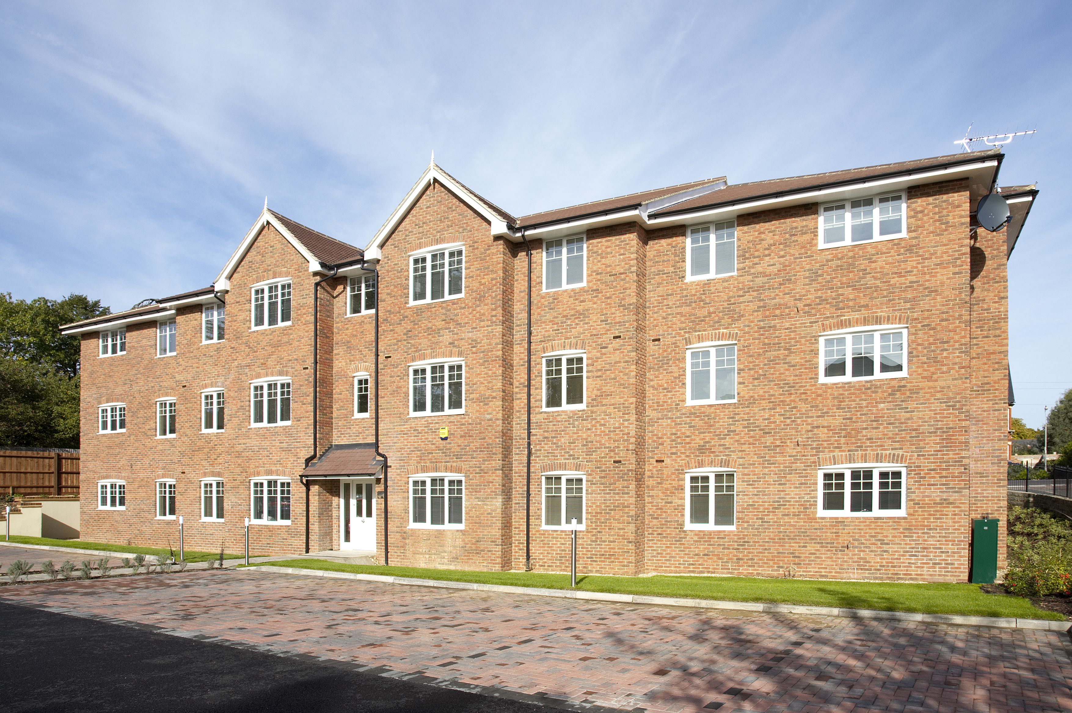 SACO Farnborough - Reading Road