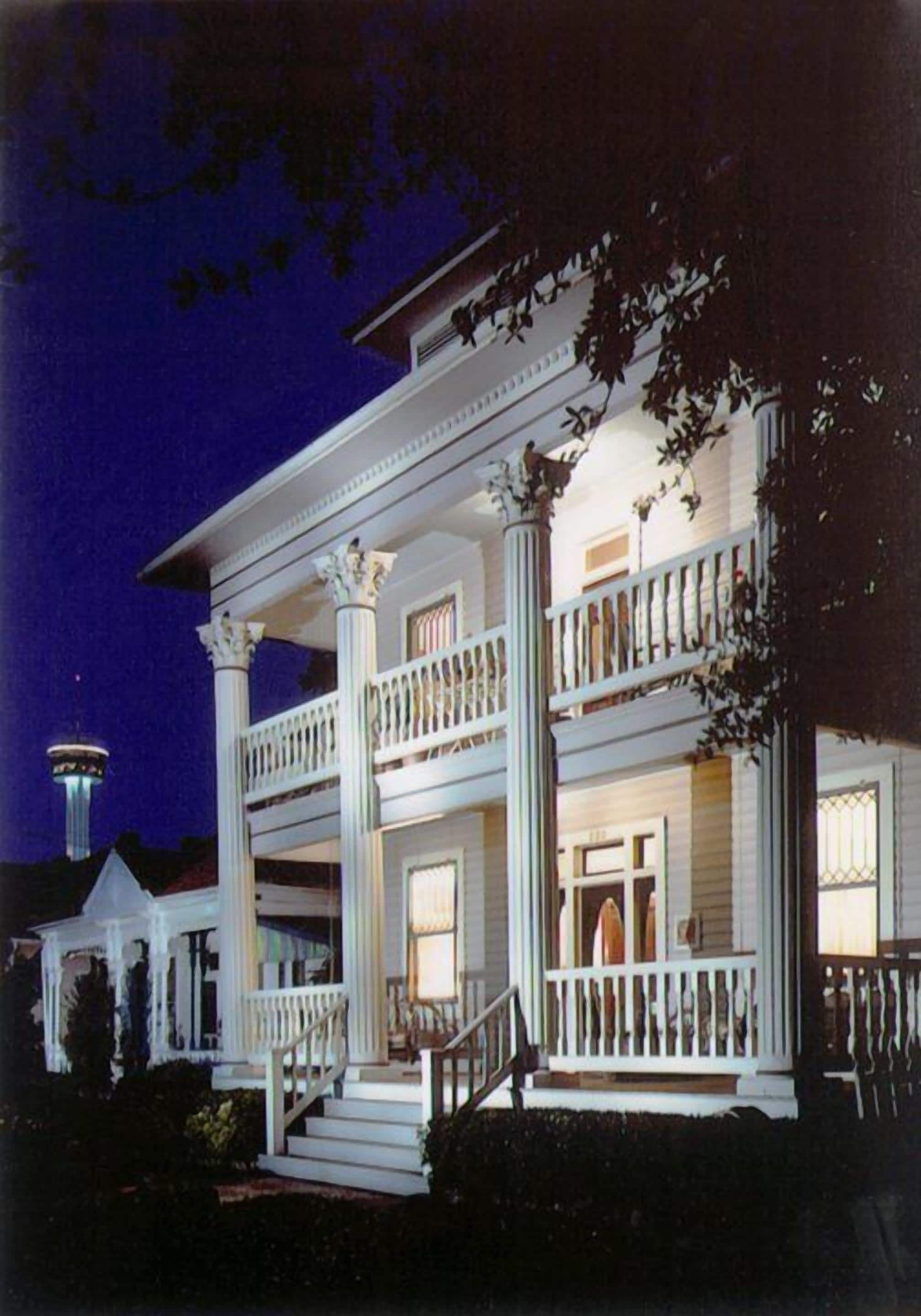 Brackenridge House Bed & Breakfast