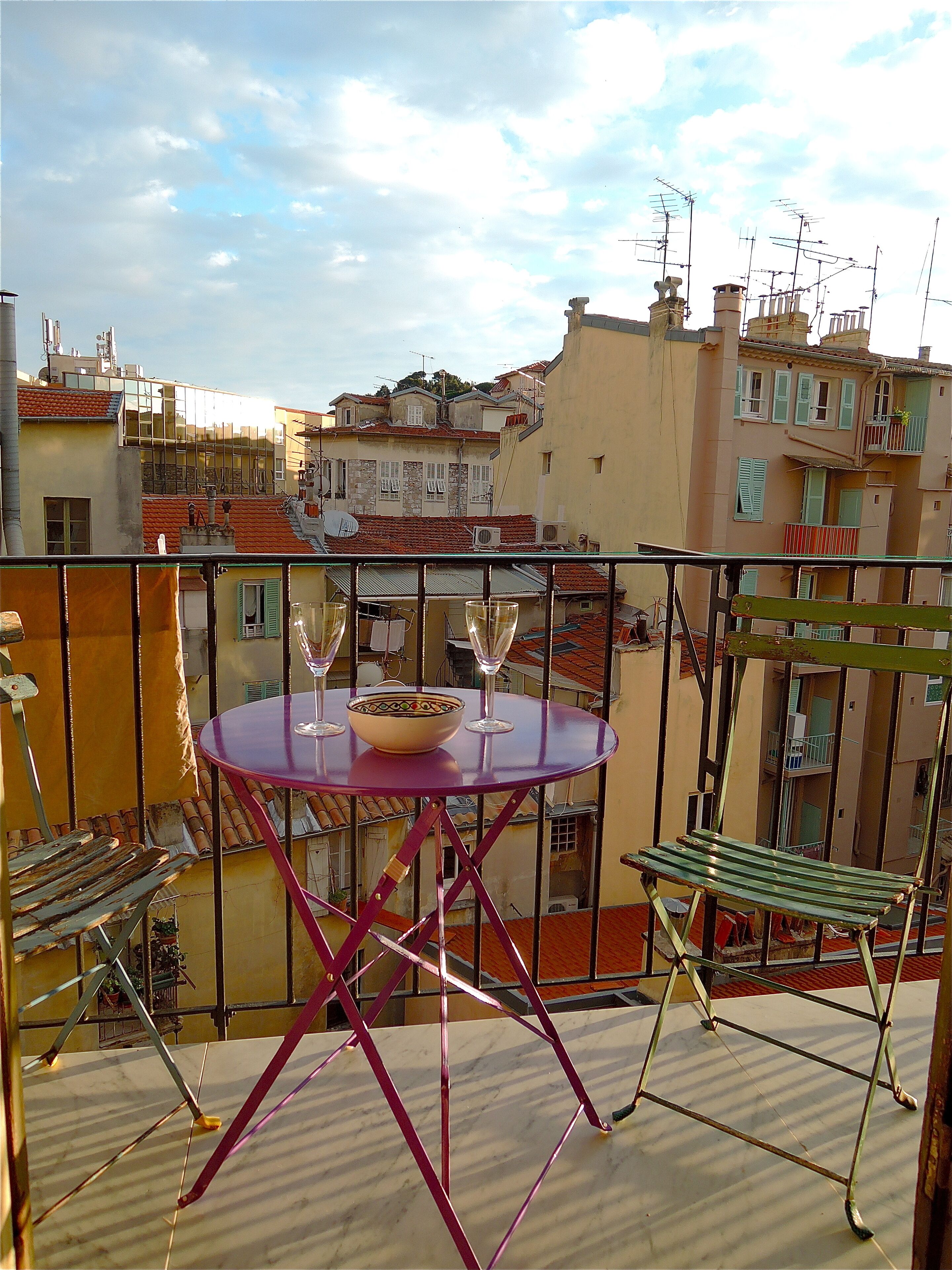 Sunny studio close to Garibaldi