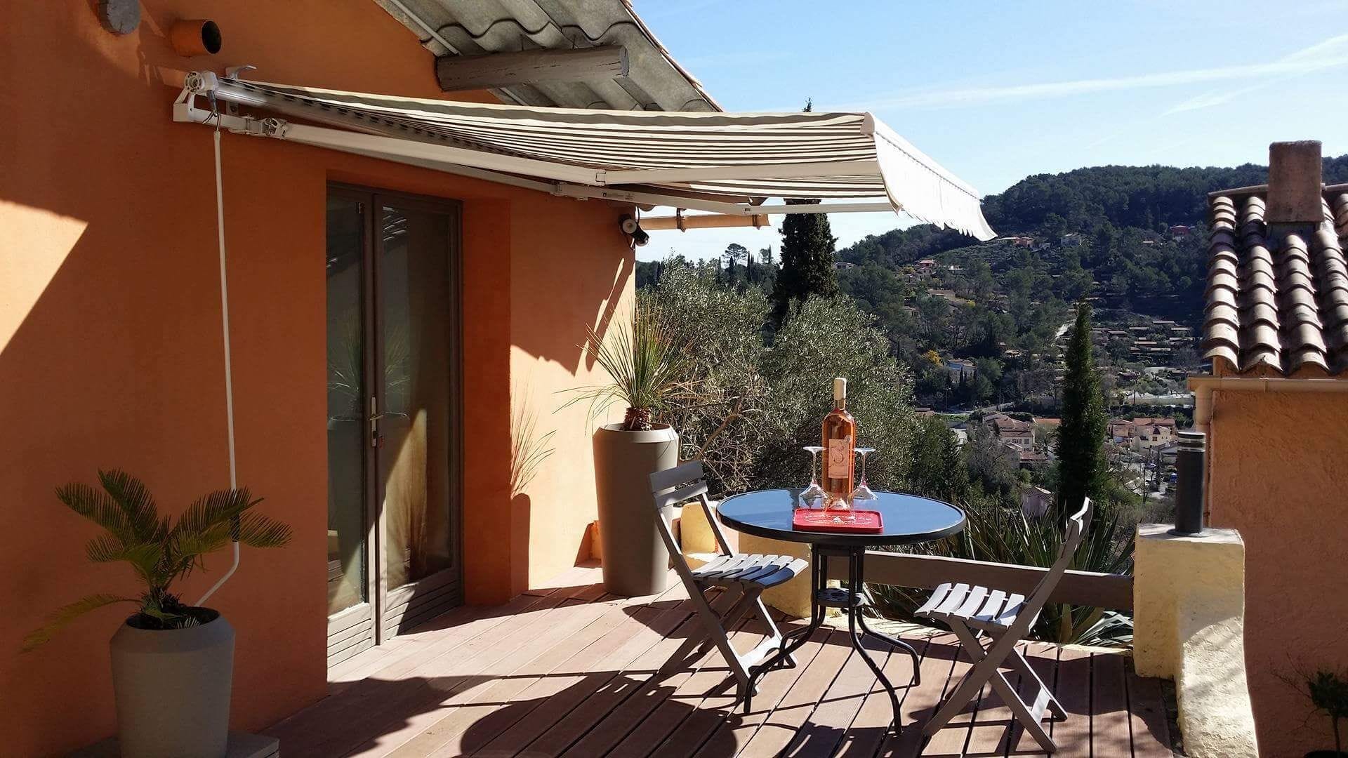 Charming Provençal village studio Var Côte d'Azur well located 