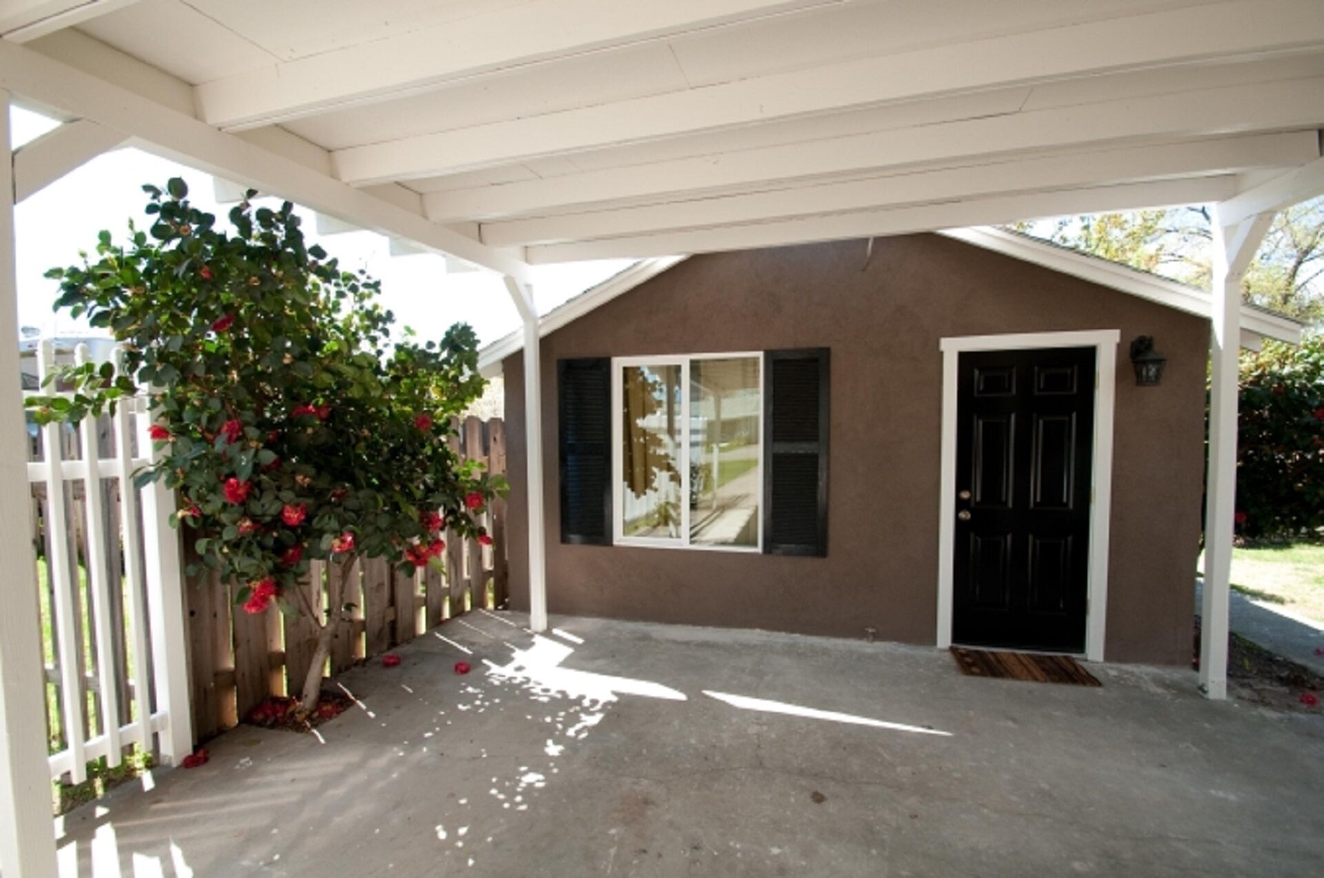 Quiet and Simple Studio Home in Great Location