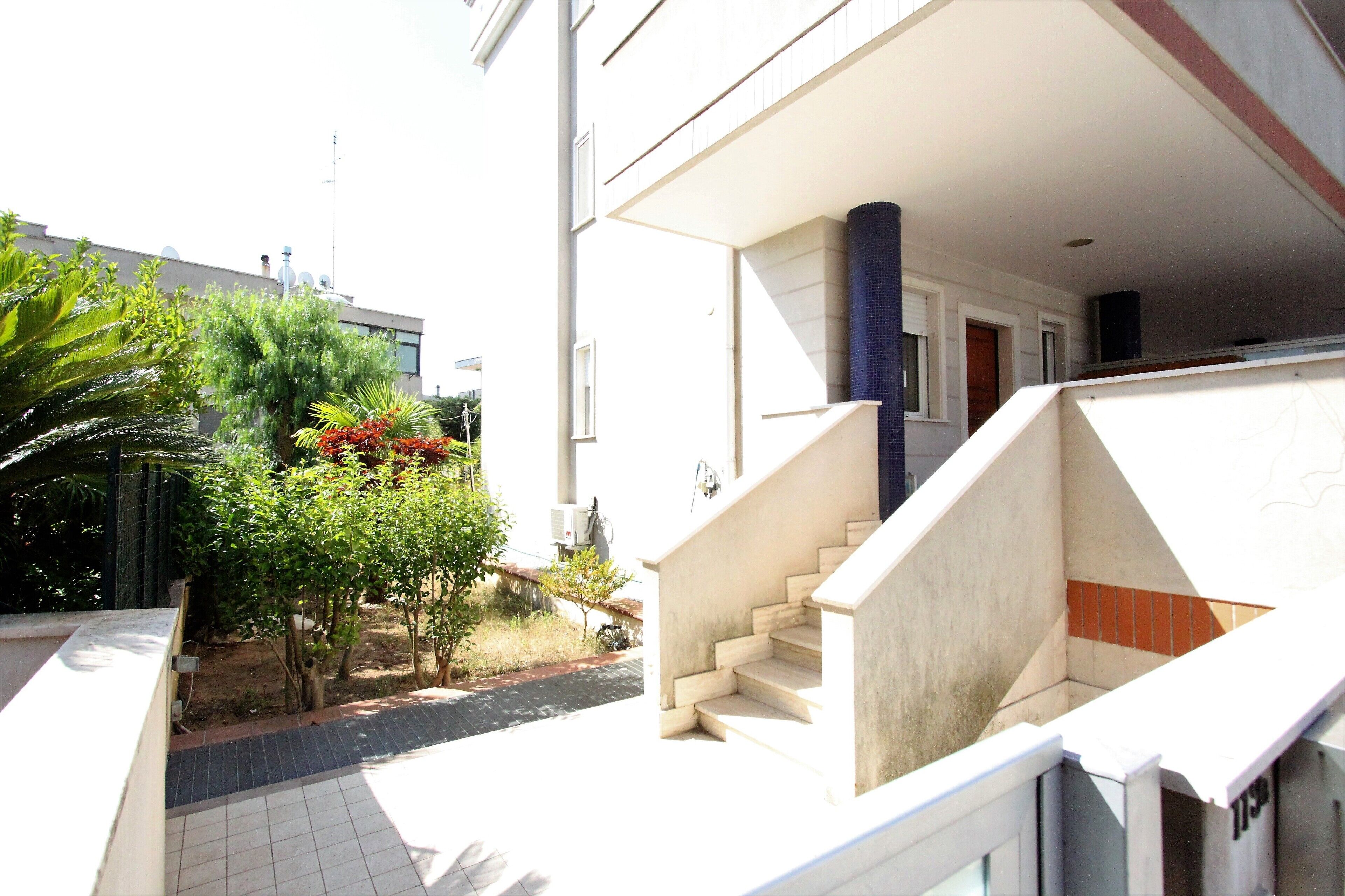 Cave area apartment