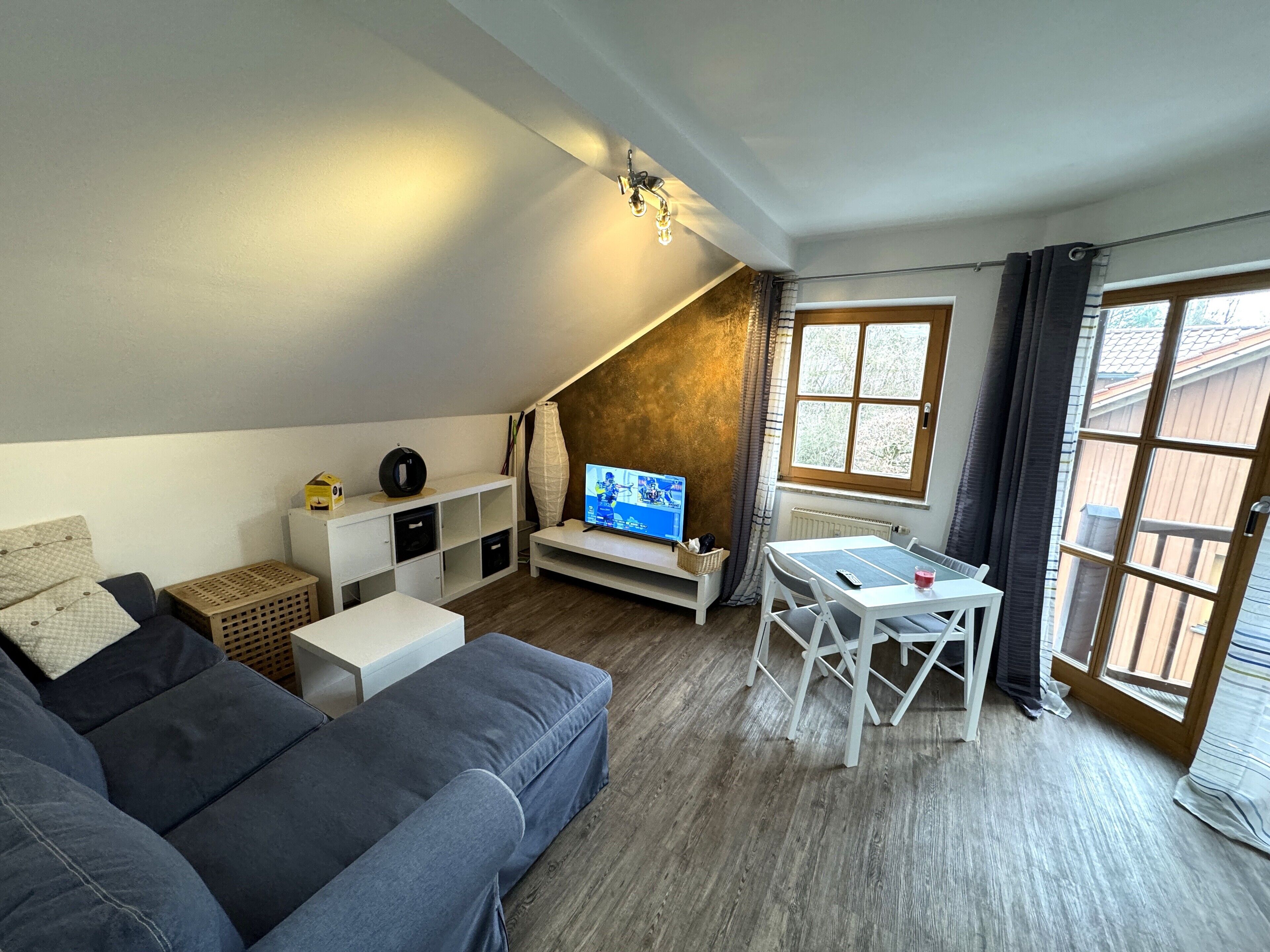 Vacation apartment on Lake Eixendorf in the middle of nature