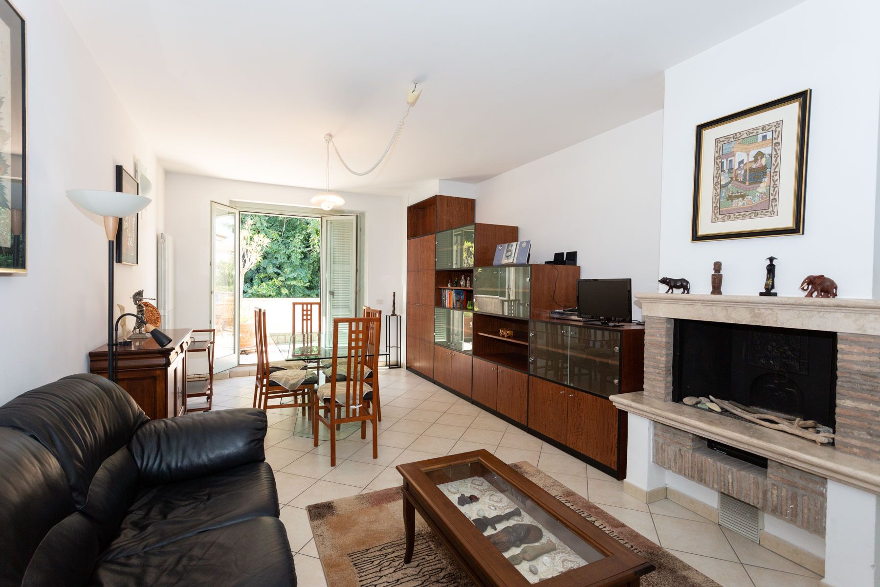 Lovely large flat with big terrace sea view, sandy and rocky beaches at 150 mt.