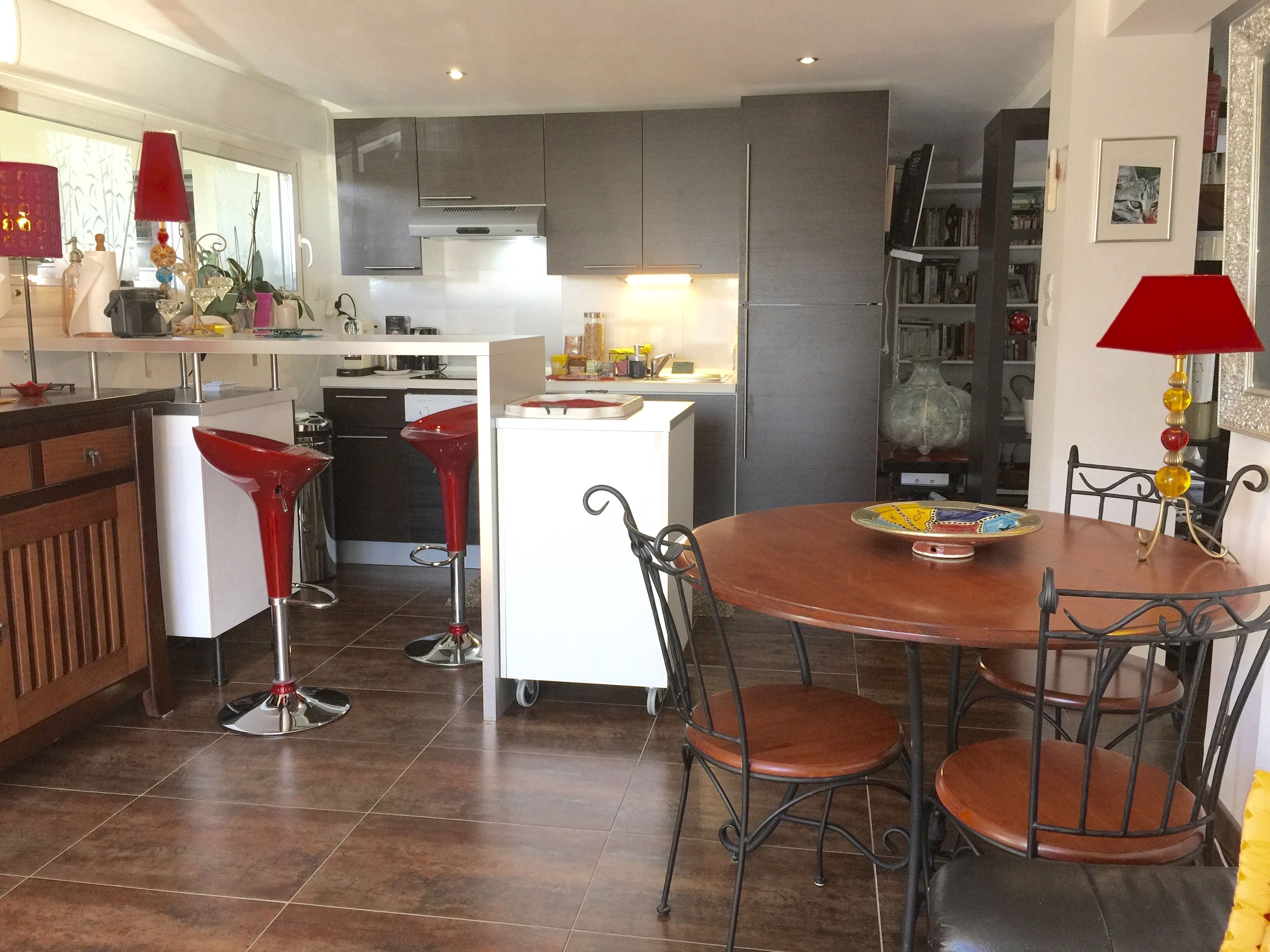 Apartment Air AC. , Wifi, large private parking at the gates of Toulouse