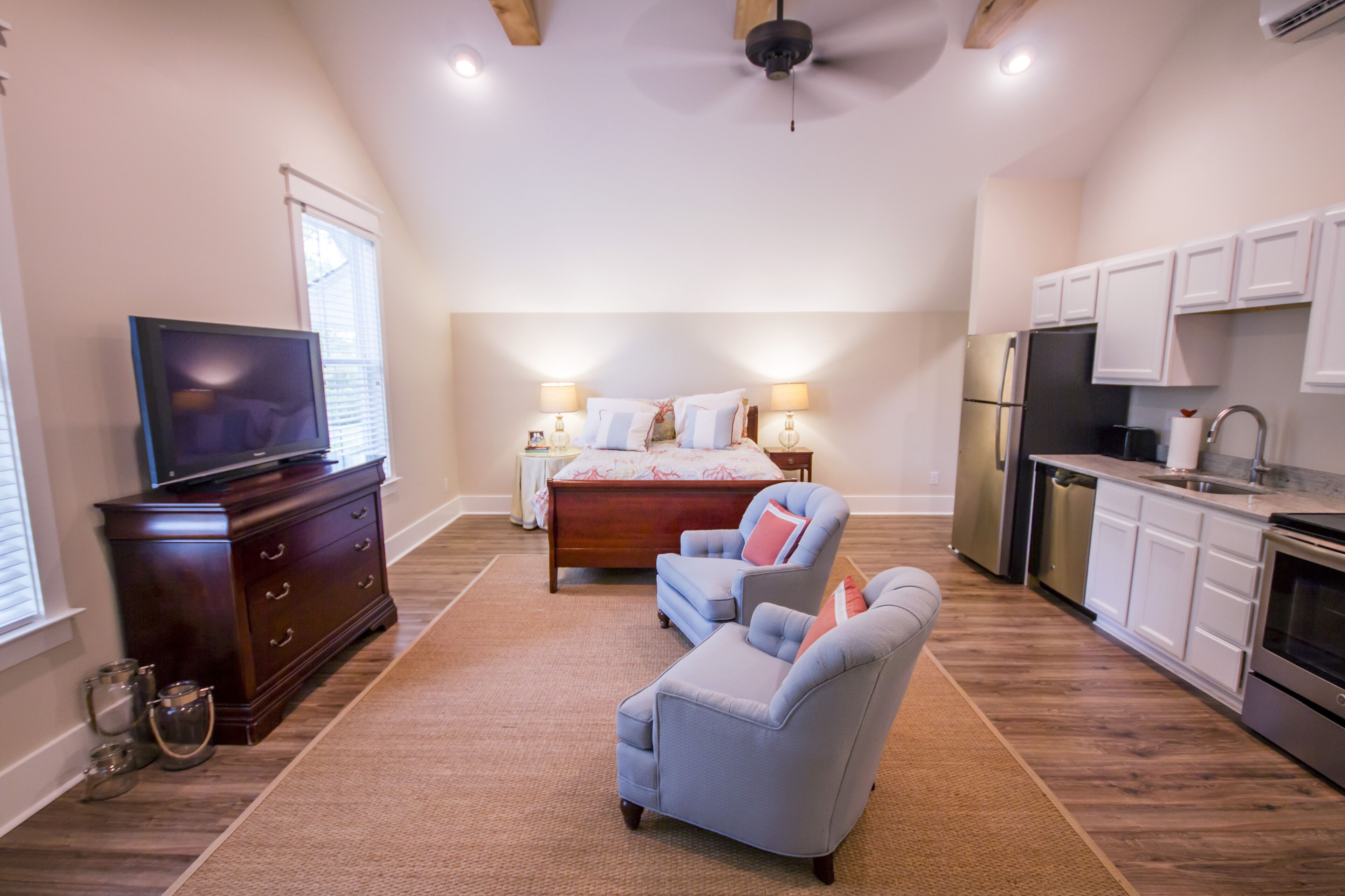 Studio Near the Plantations