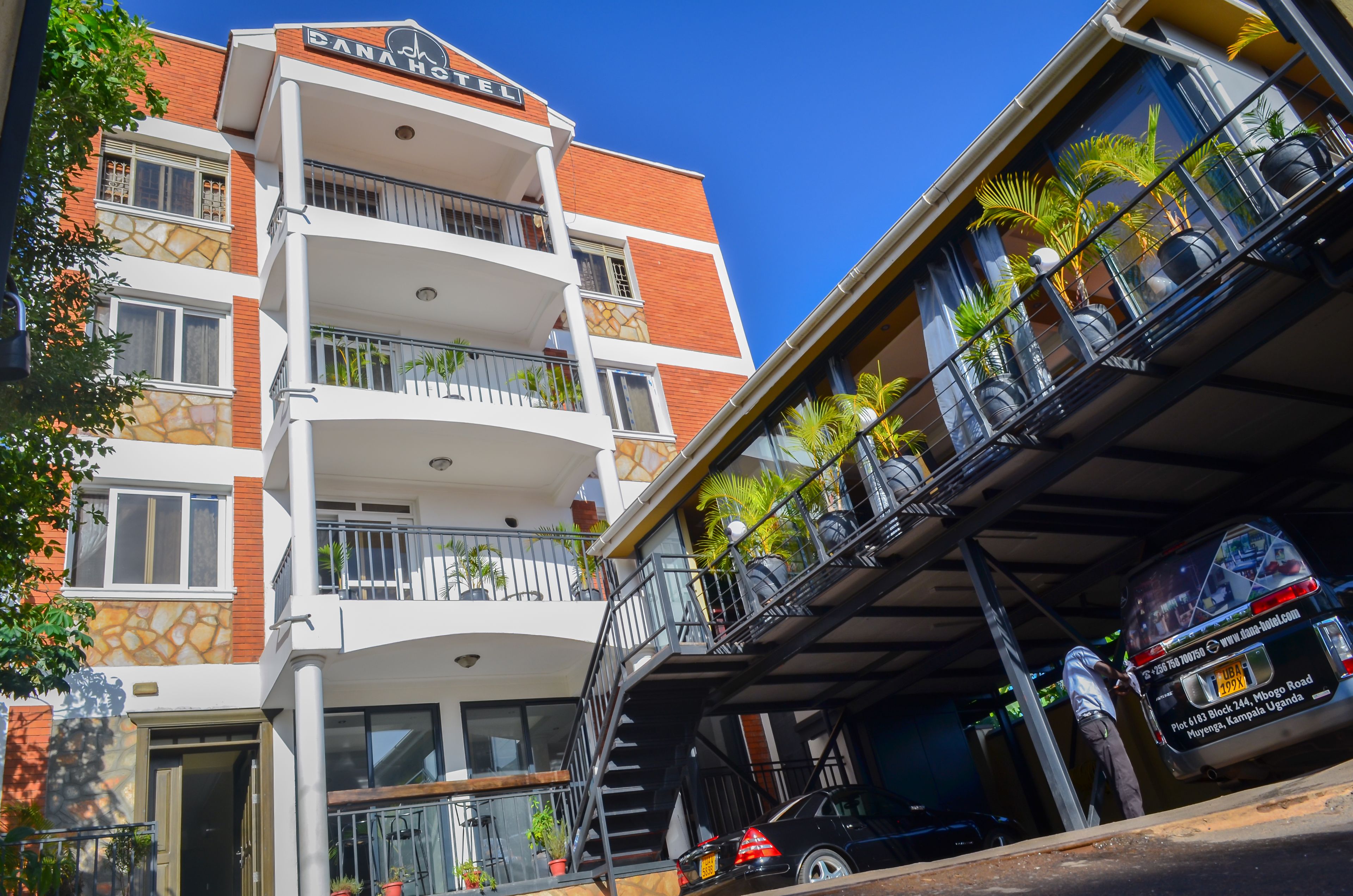 Dana Hotel