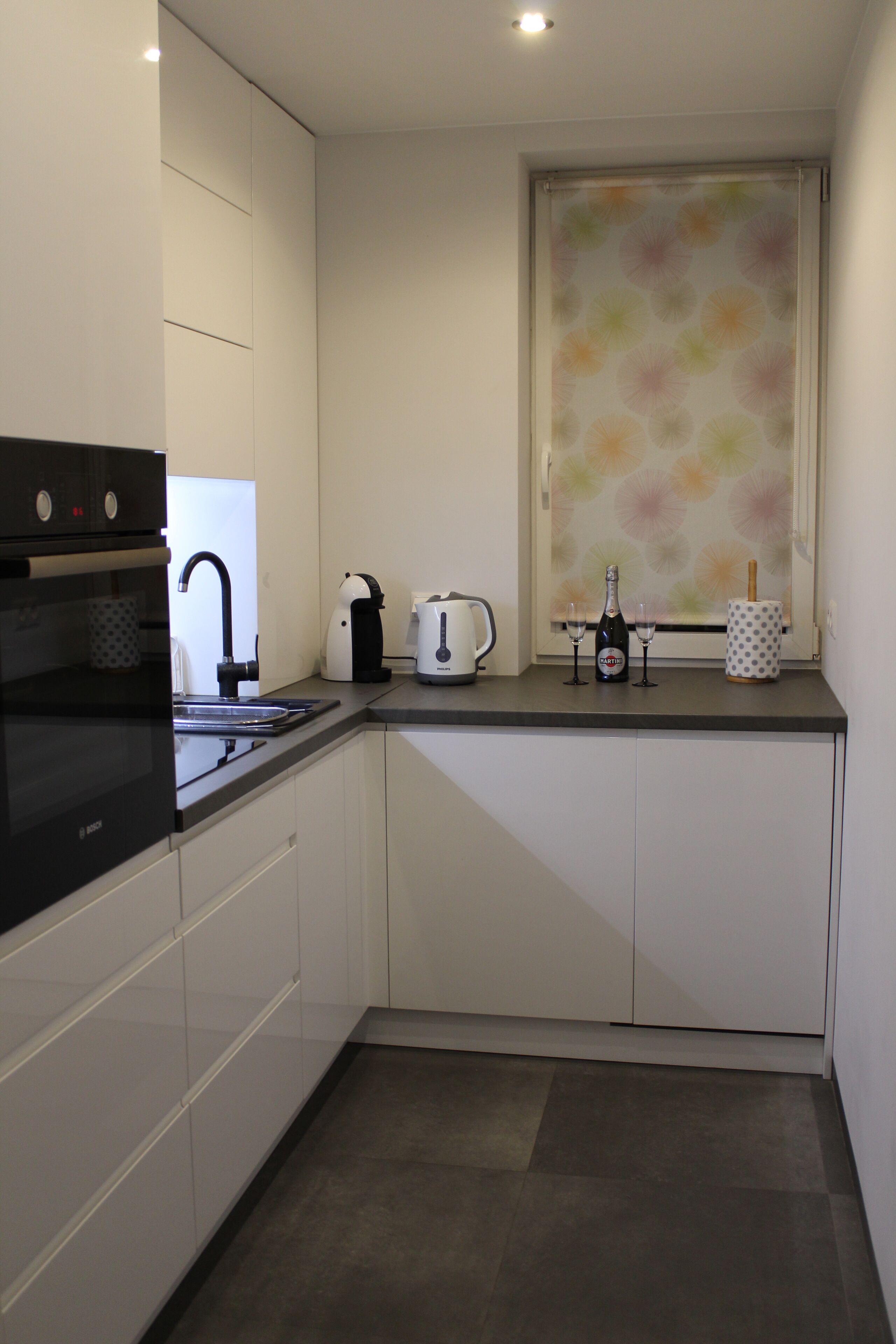 Wonderful and cosy apartment next to the Metro Station