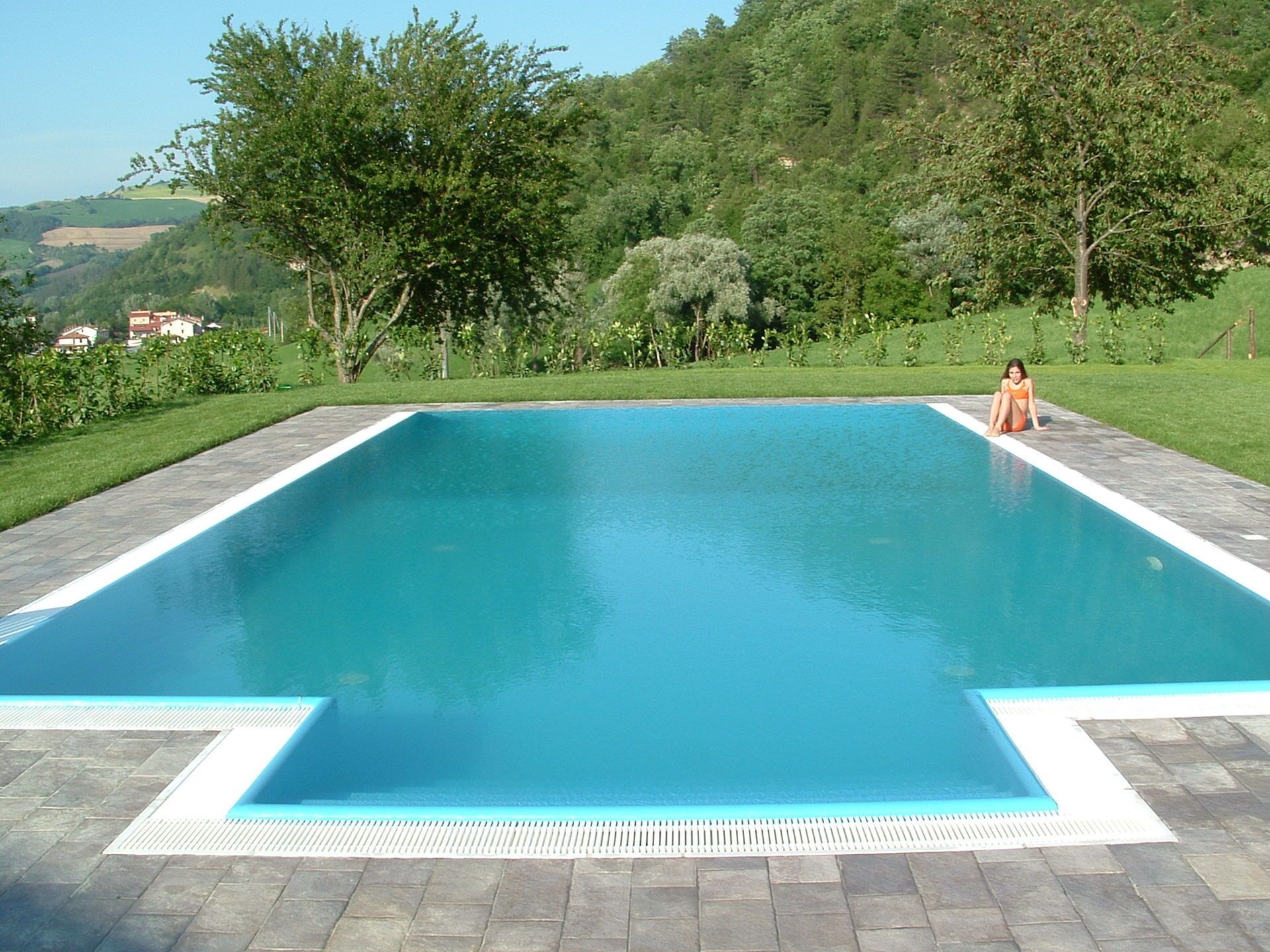 Nice apartment for 4 guests with WIFI, pool, TV, pets allowed, panoramic view and parking