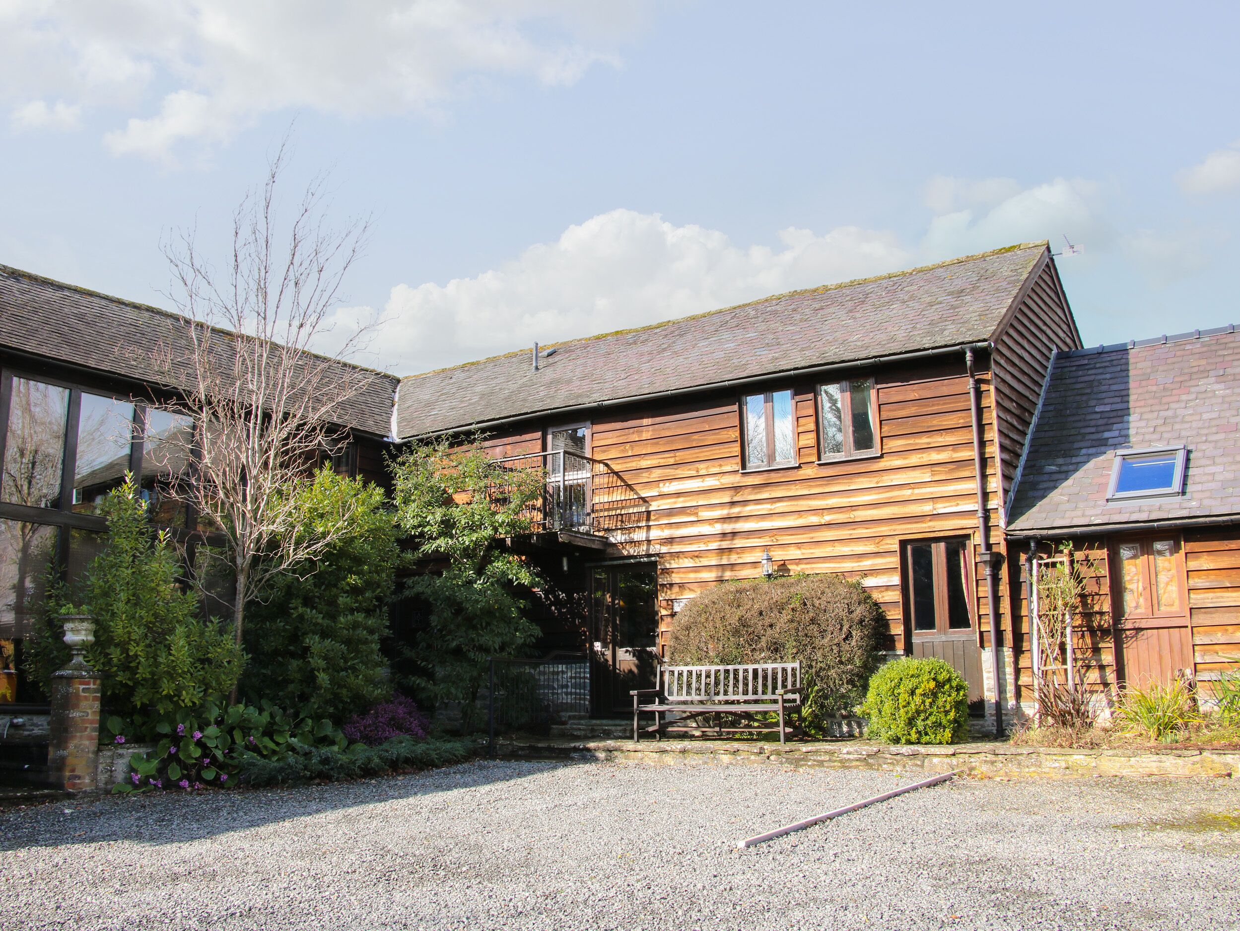 SWALLOW COTTAGE, family friendly, luxury holiday cottage in Bucknell