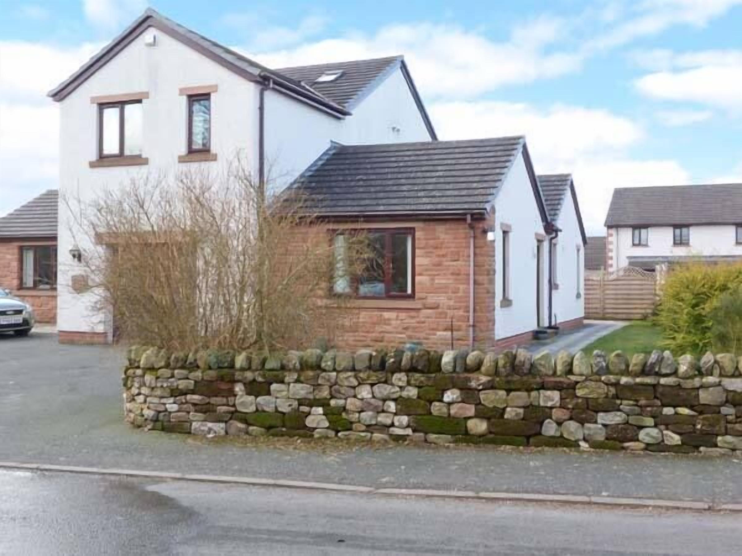 ELM TREE COTTAGE, pet friendly in Appleby-In-Westmorland