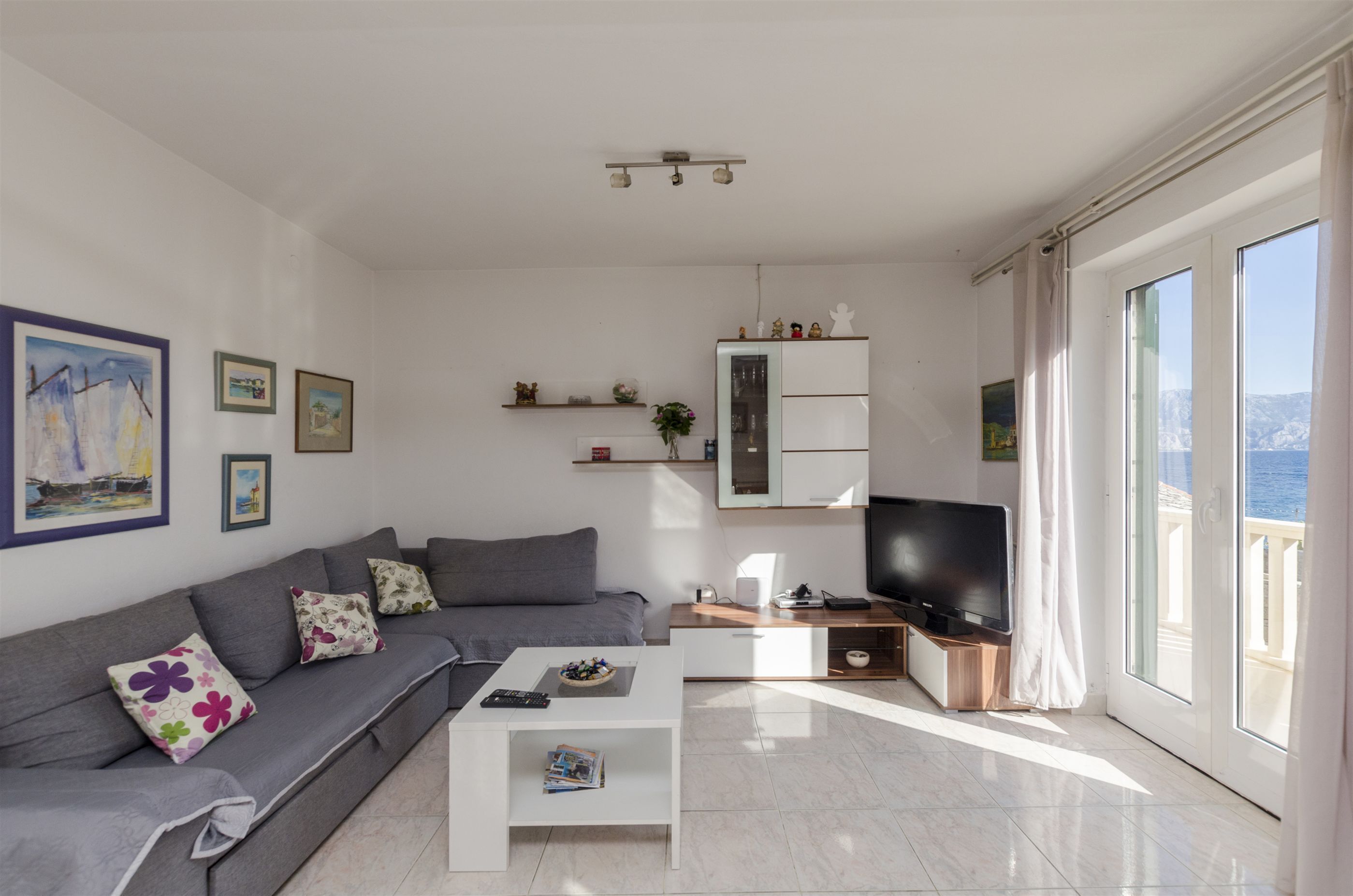 Apartments Mare (40831-A1) - Postira - island Brac