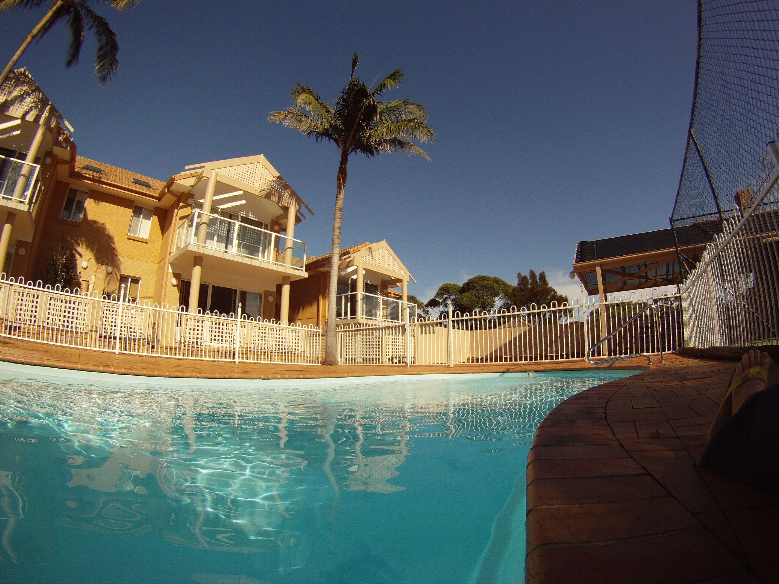 Mollymook Sands - Unit 14.  Linen provided.  Walk to cafes, shops and beach