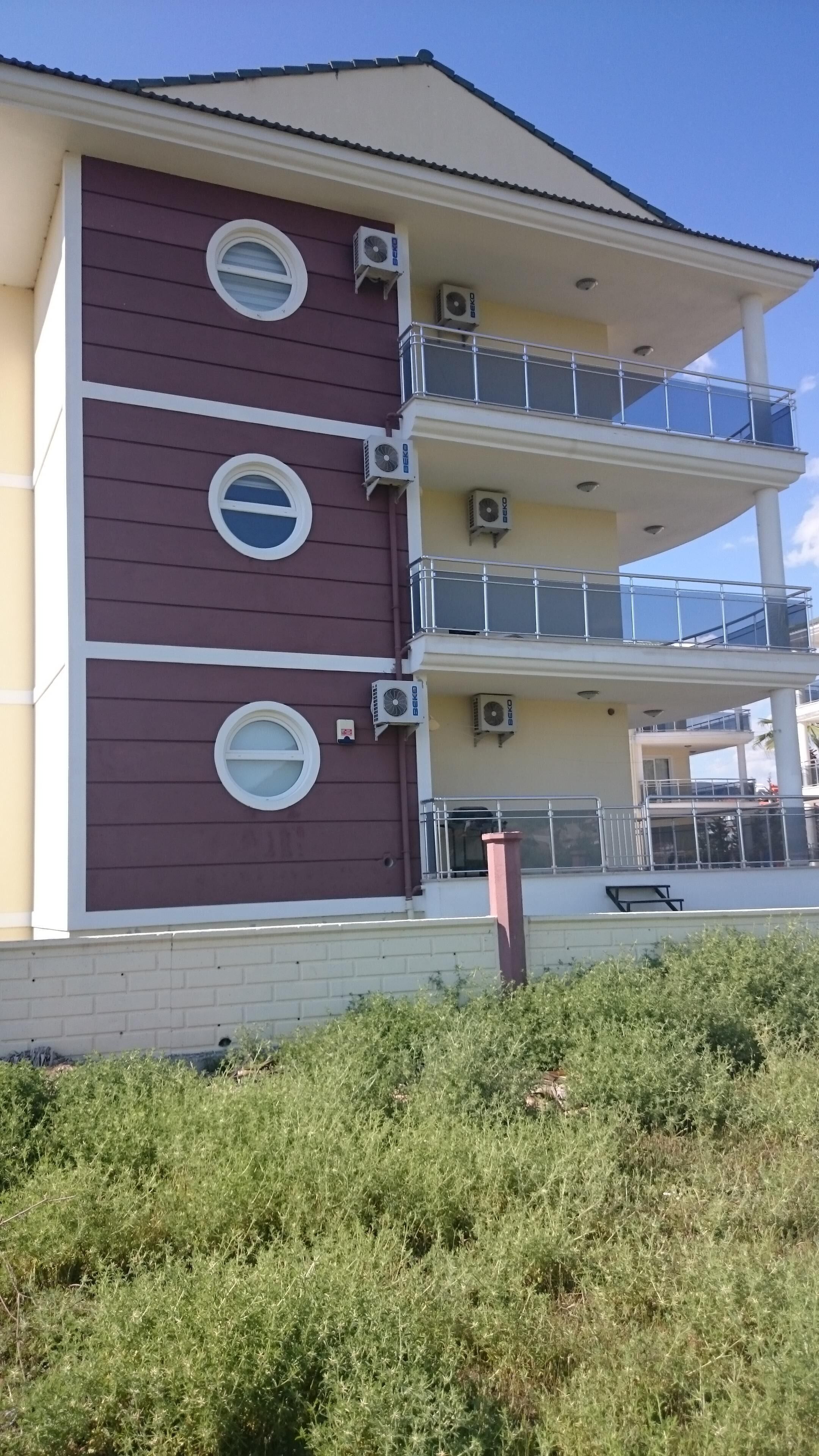 Holiday Let Rental 2 Bedroom Apartment 
