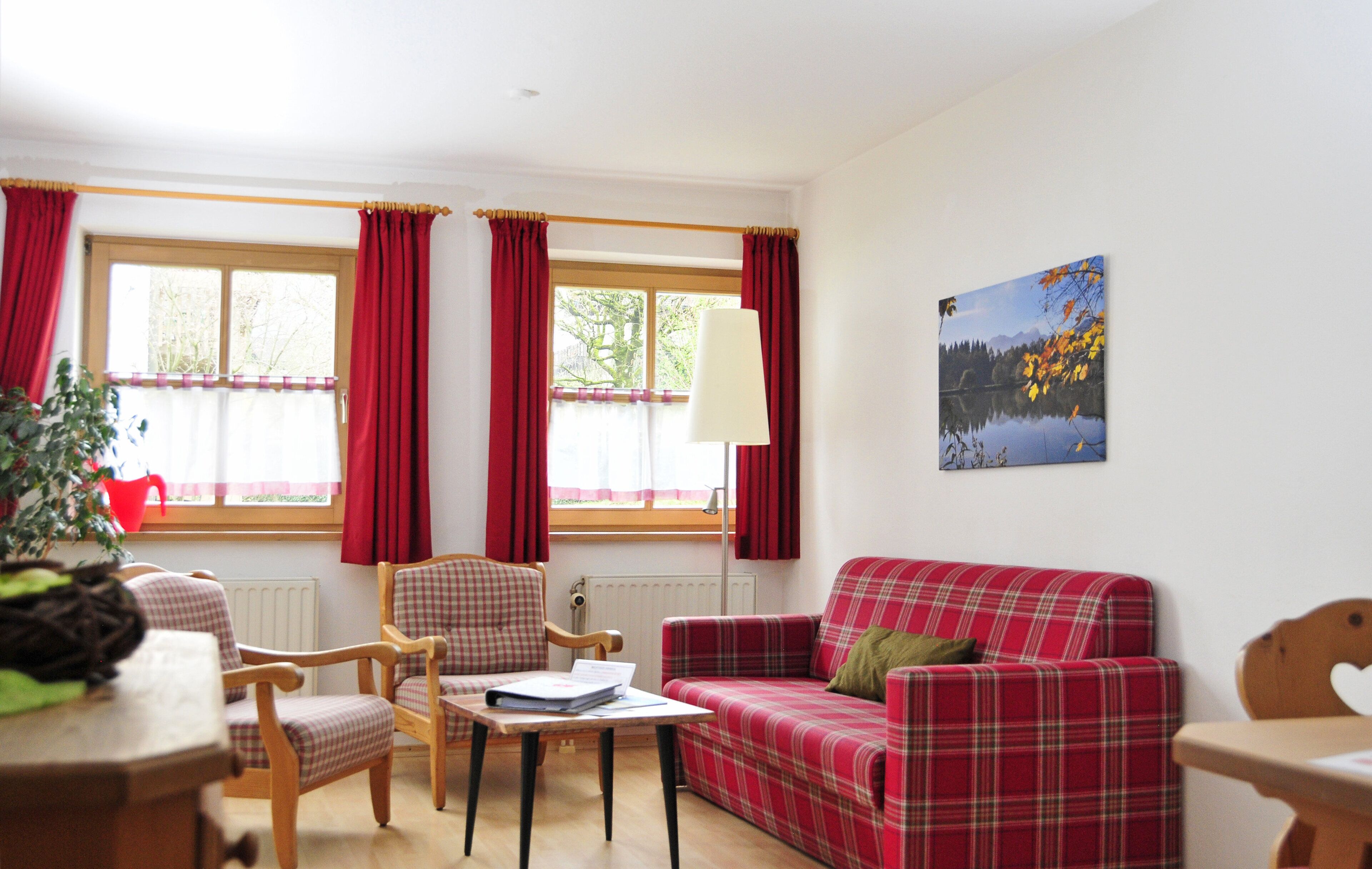 Ferienwohnung Sulzberg bis 3 Personen, 1 seperates Schlafzimmer, Erdgeschoss, Südterrasse