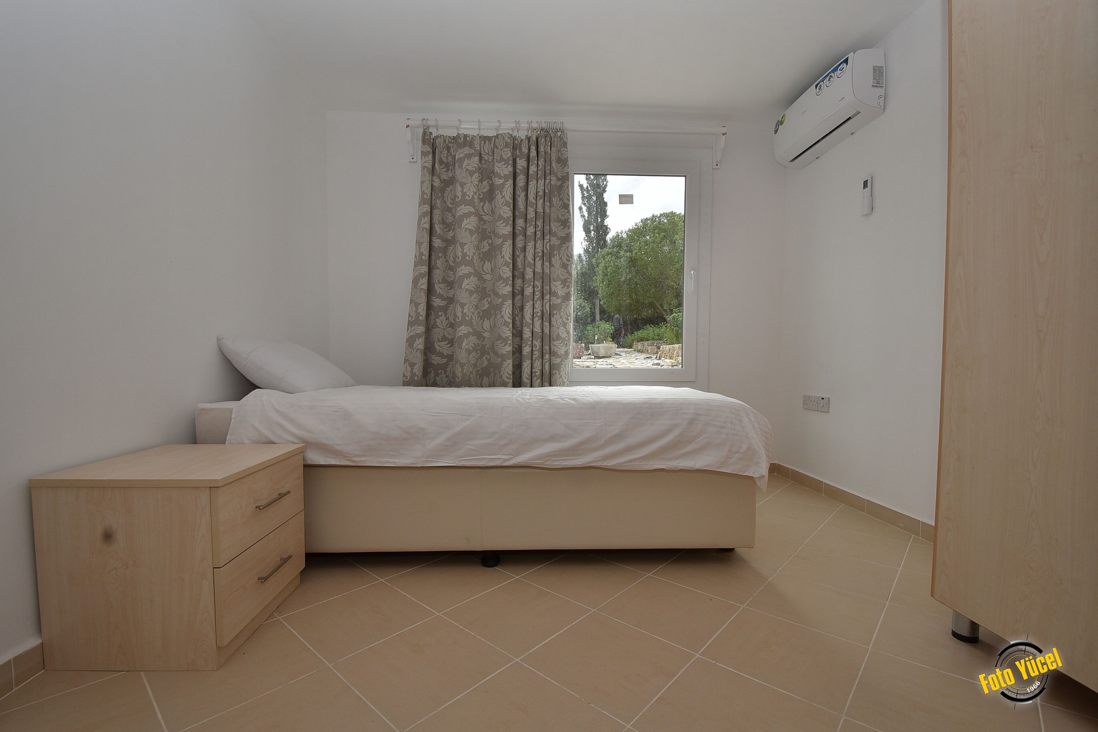 2 bedroom holiday apartment with pool